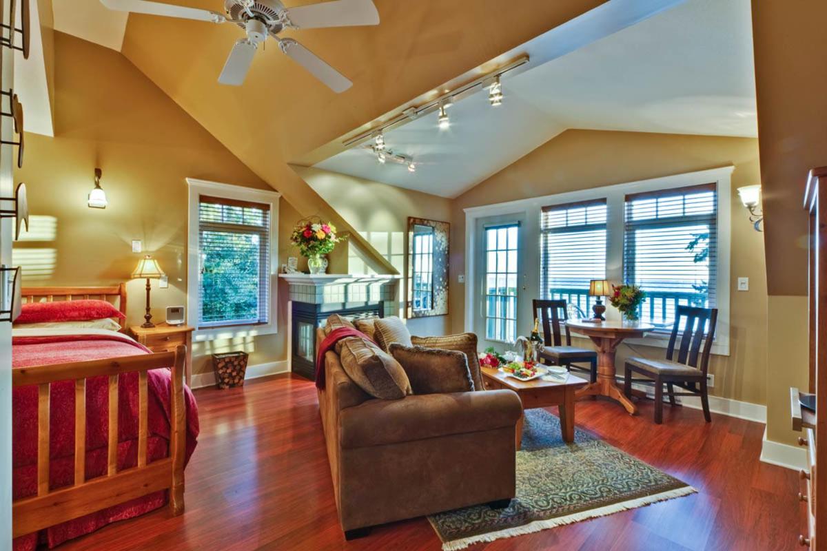 Queen Suite with Ocean View - Penthouse (Adults Only) photo 3