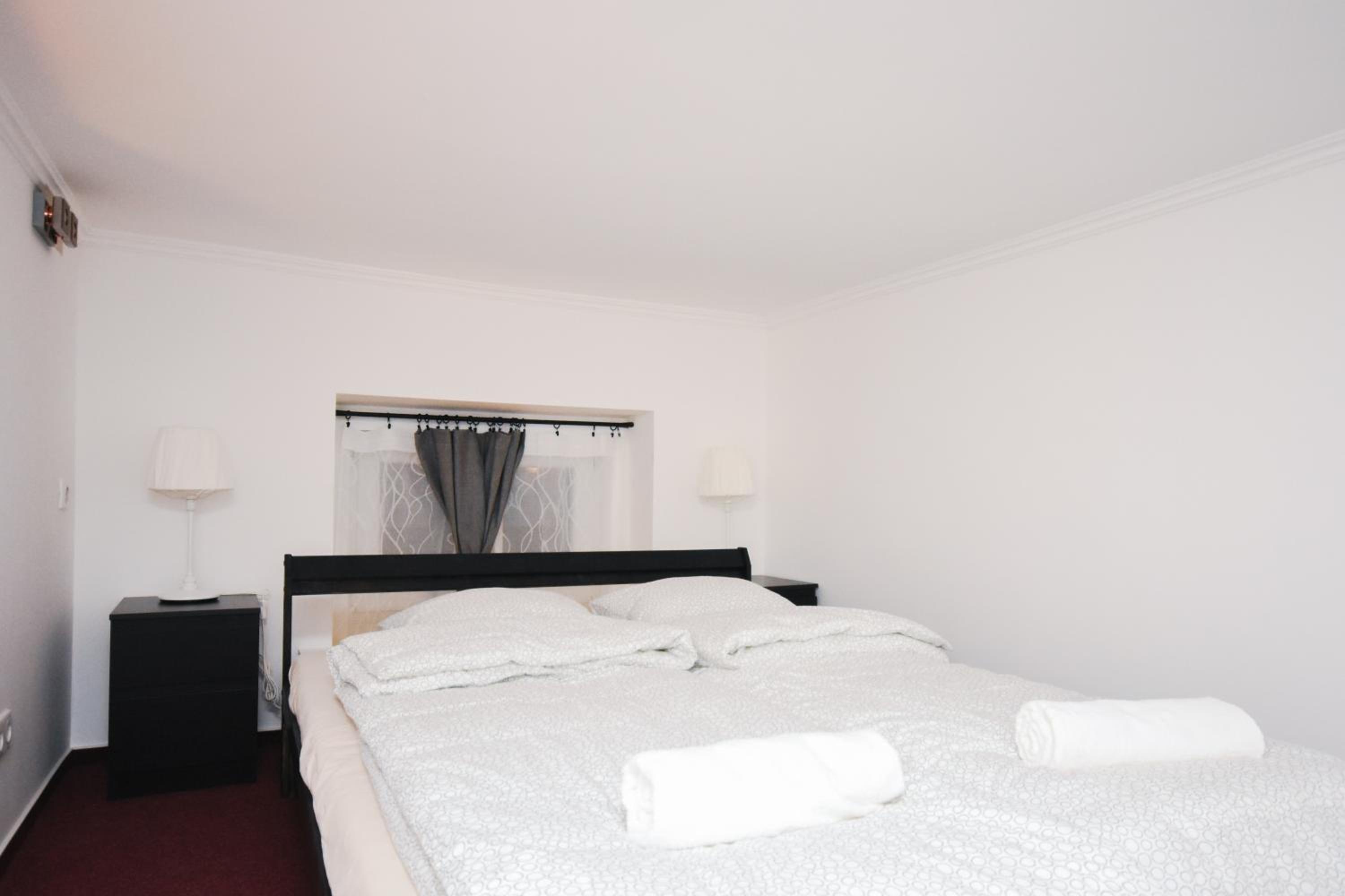 Two-Bedroom Apartment - Photo 17