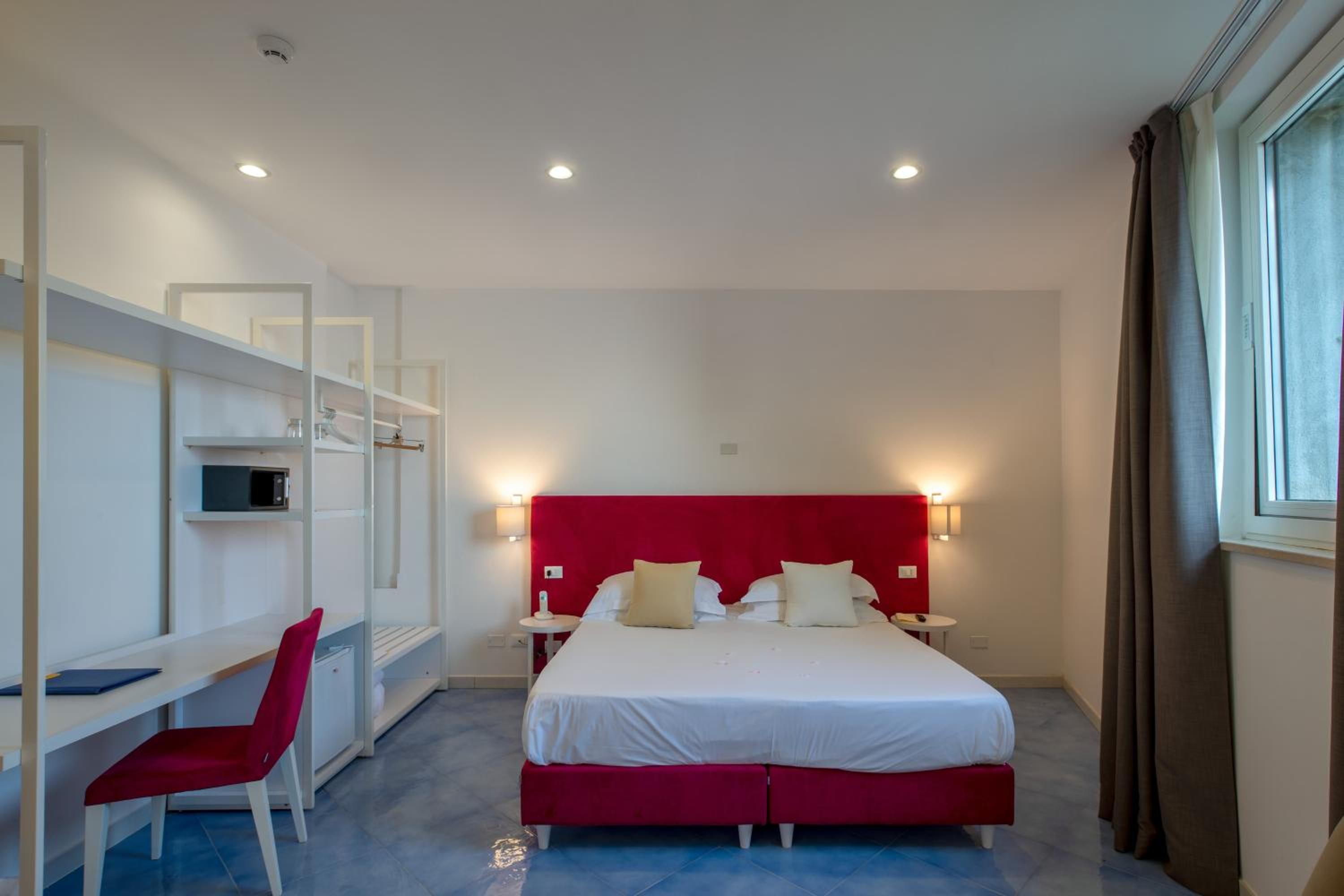 Sea view room with window - Accessible only by stairs