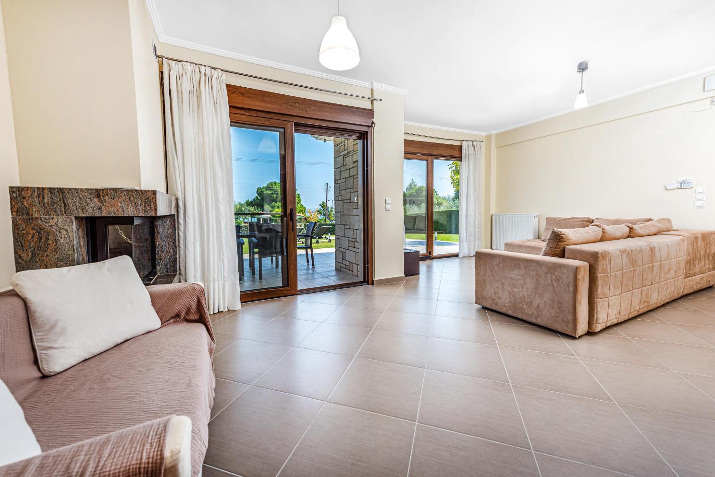Superior Villa photo 1