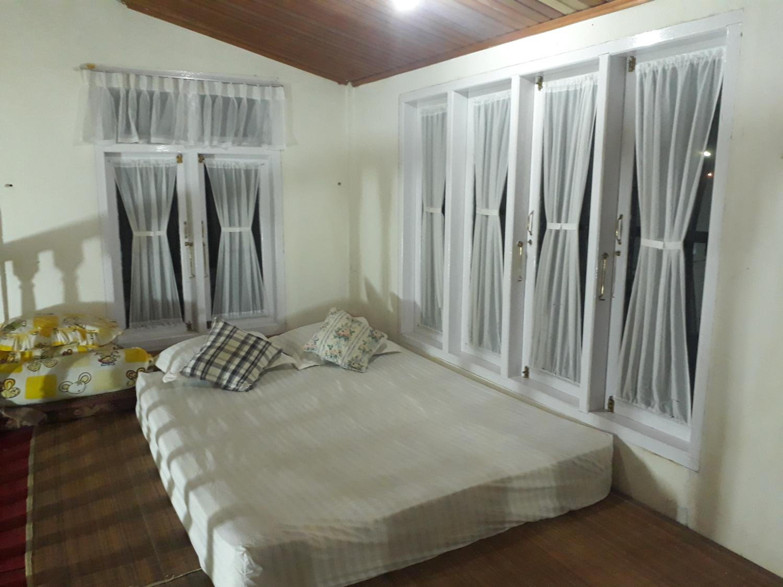 Deluxe Double or Twin Room with Balcony photo 3