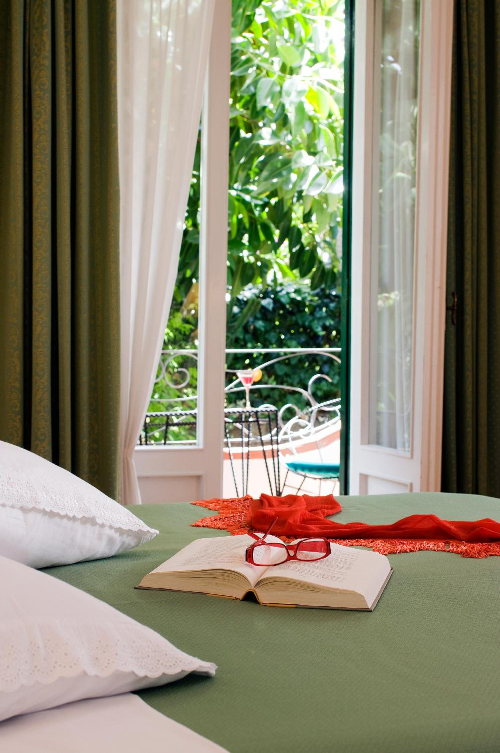 Standard Double Room - Photo 5