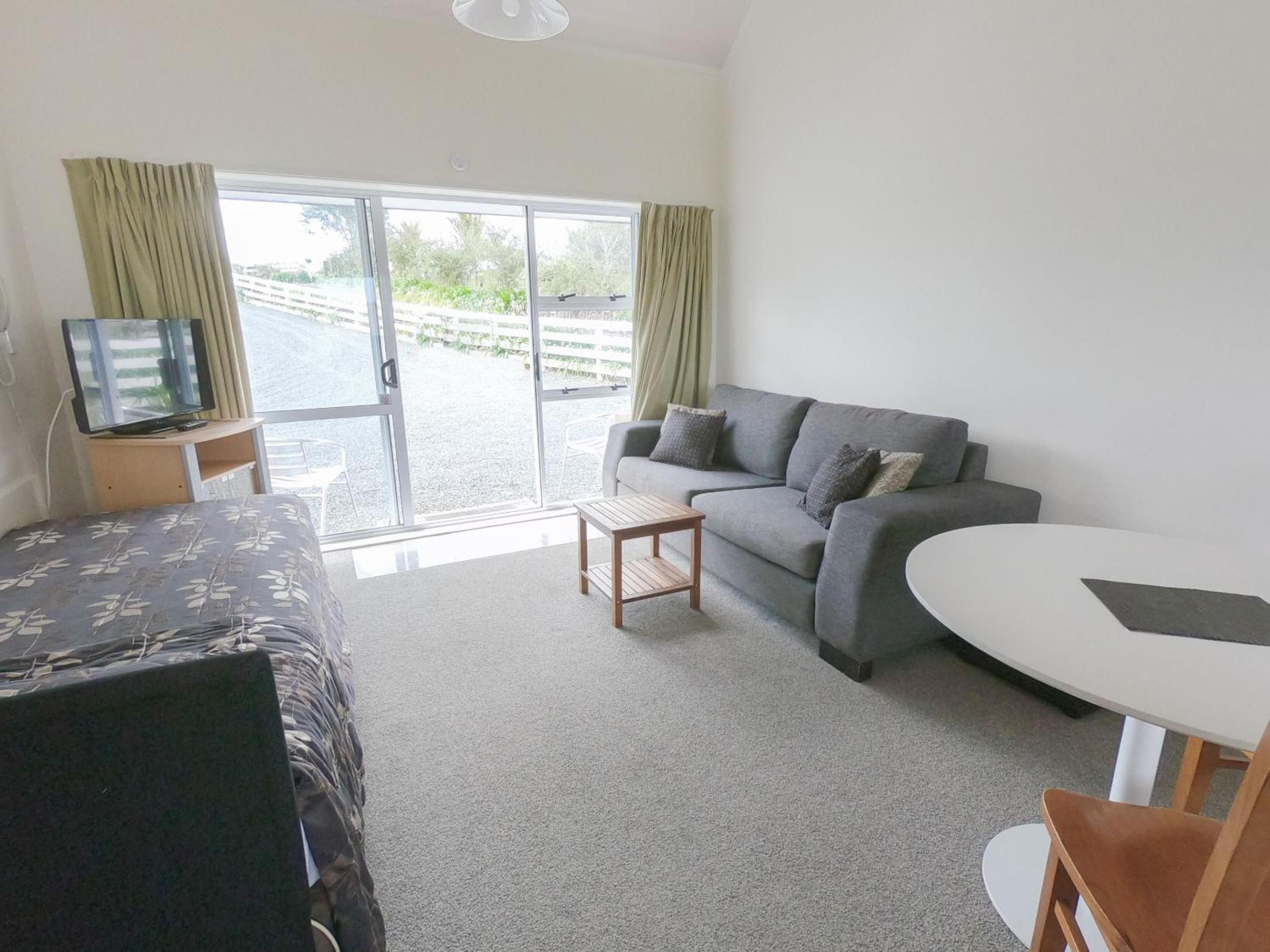 King Suite - Photo 1