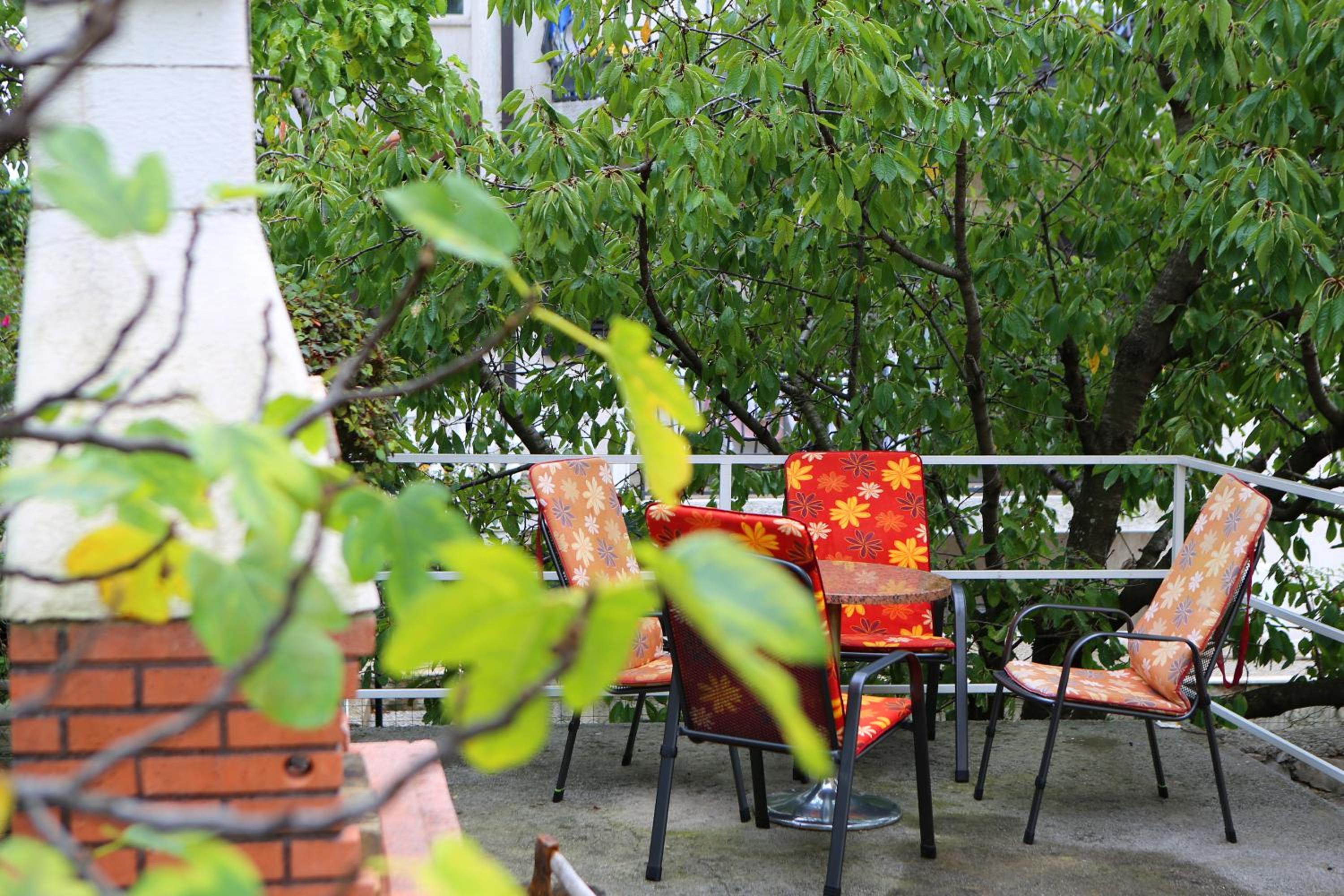 Apartment with Garden View - Photo 11
