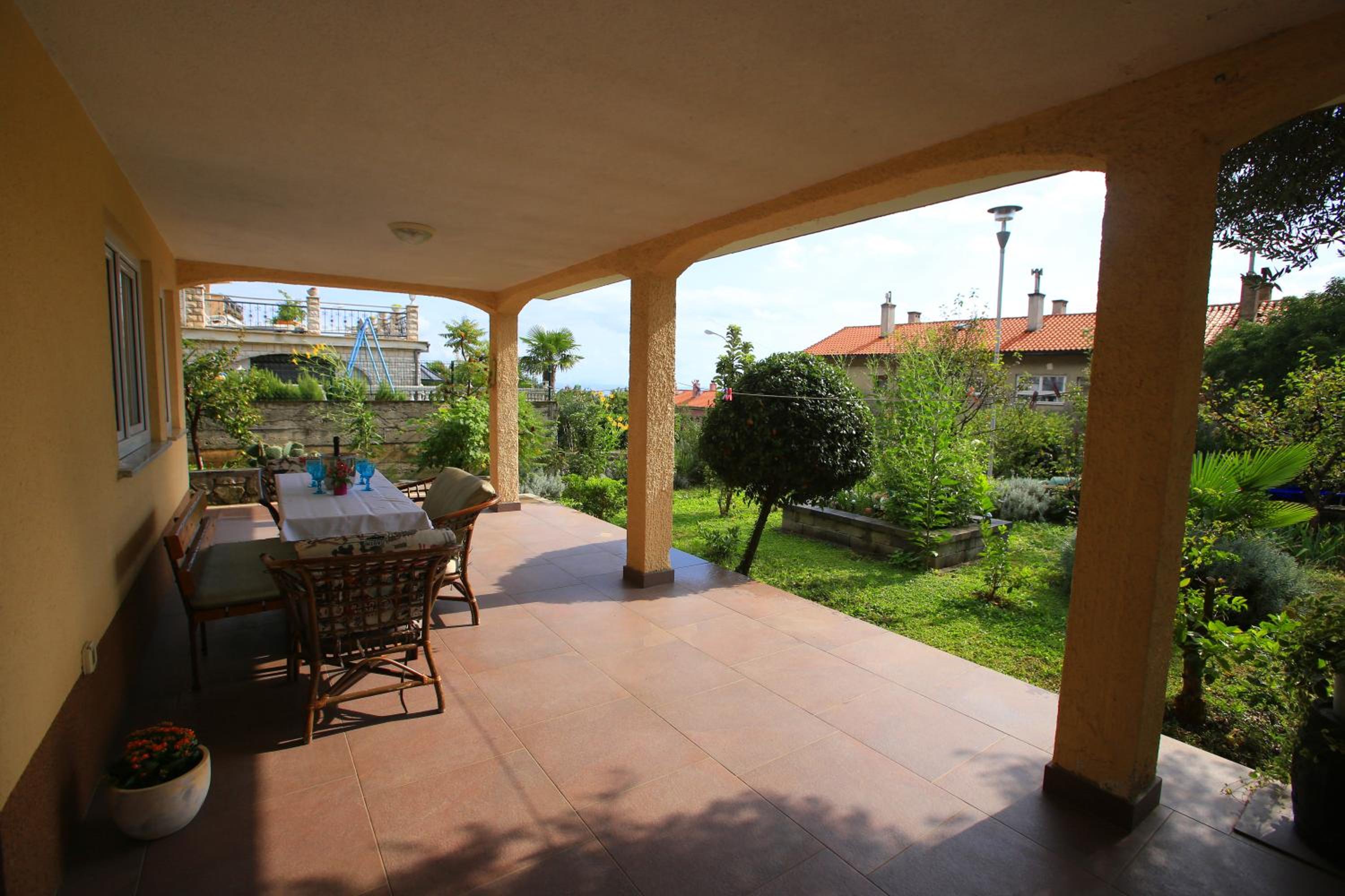 Apartment with Garden View - Photo 27