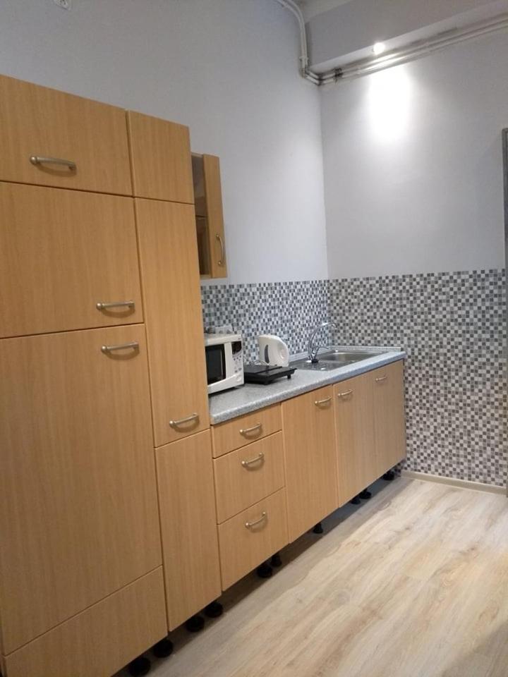 Economy Triple Room - Photo 6