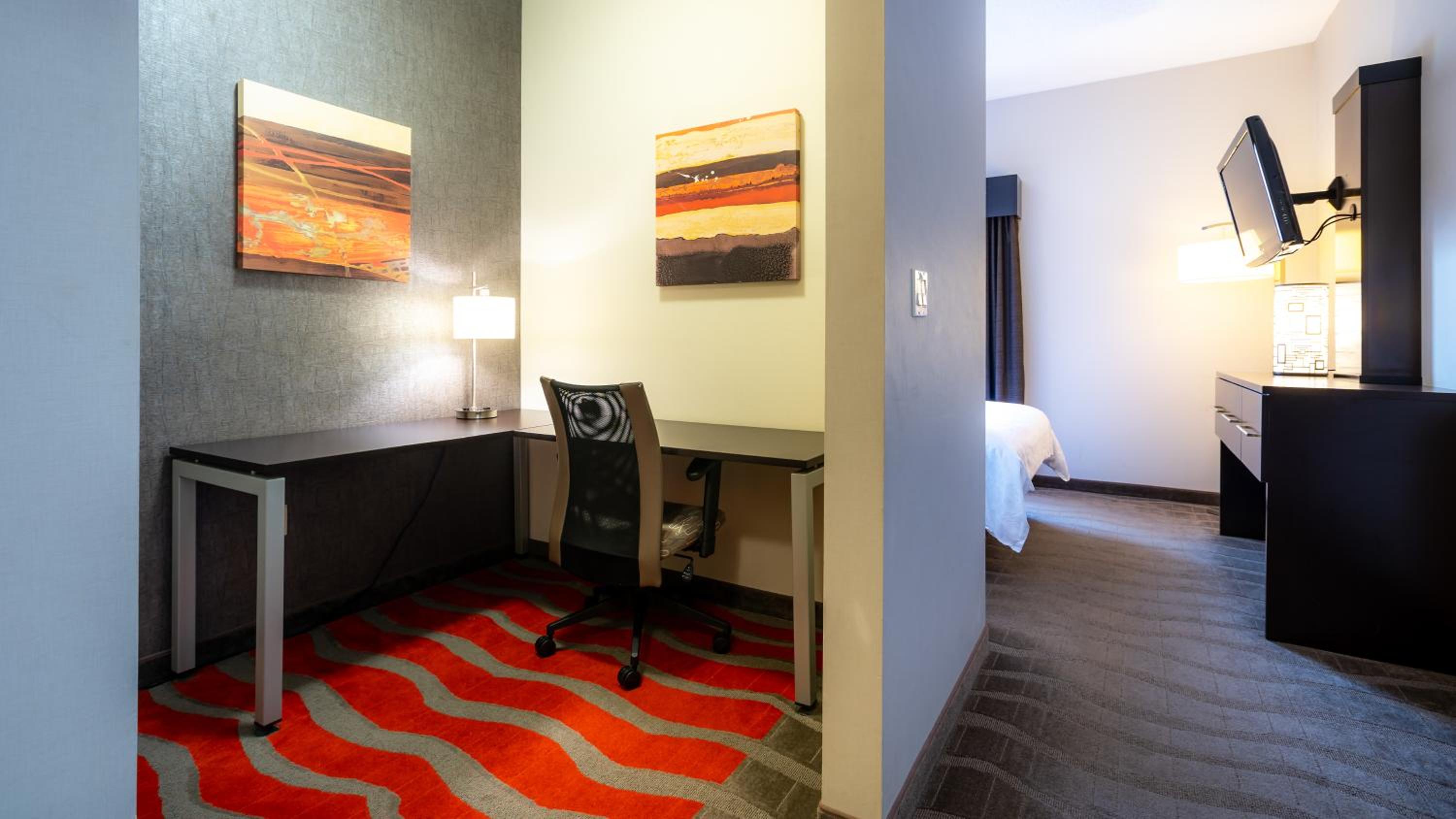 Deluxe Room - Photo 1