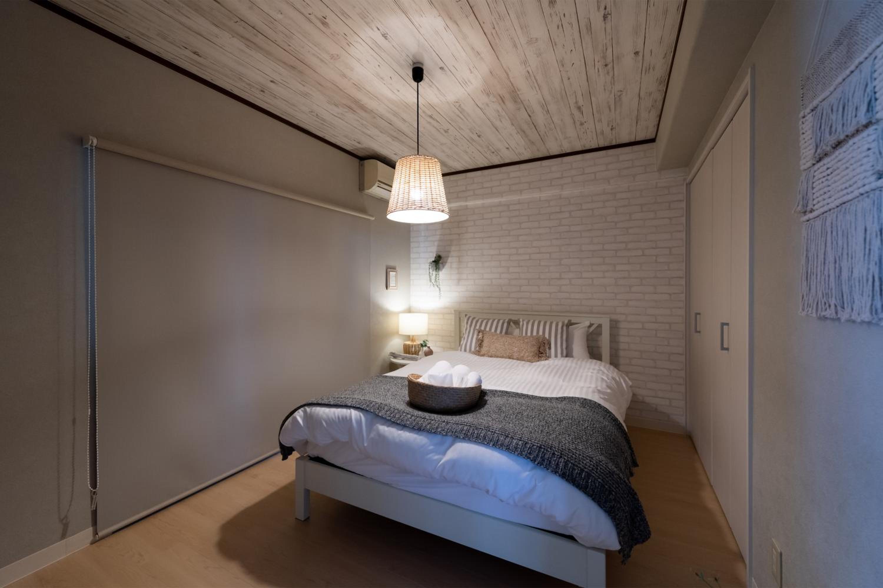 Two-Bedroom Apartment - Small Dog Friendly - Photo 15