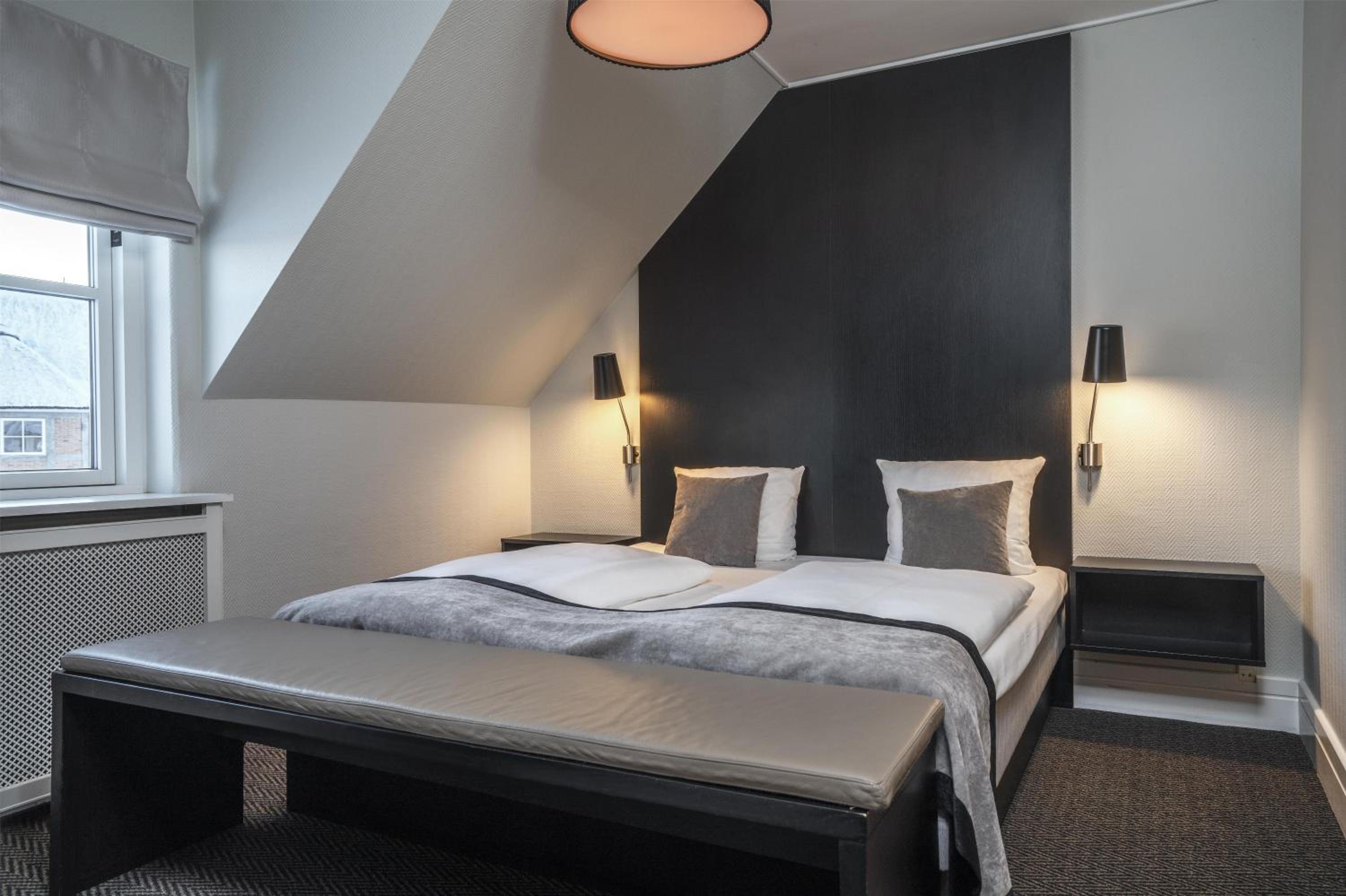 Suite with Garden View