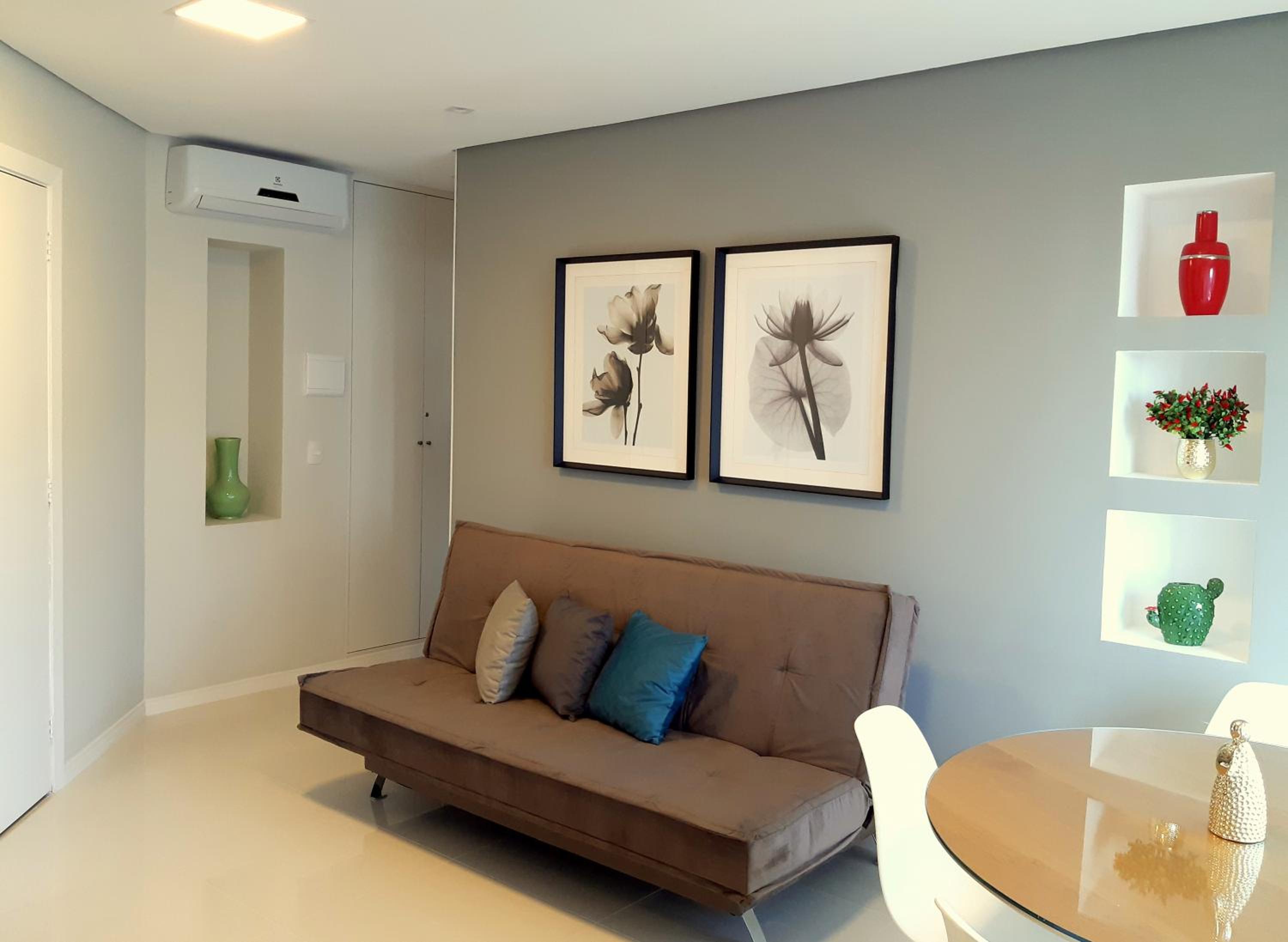 Apartment with Lake View - Photo 6