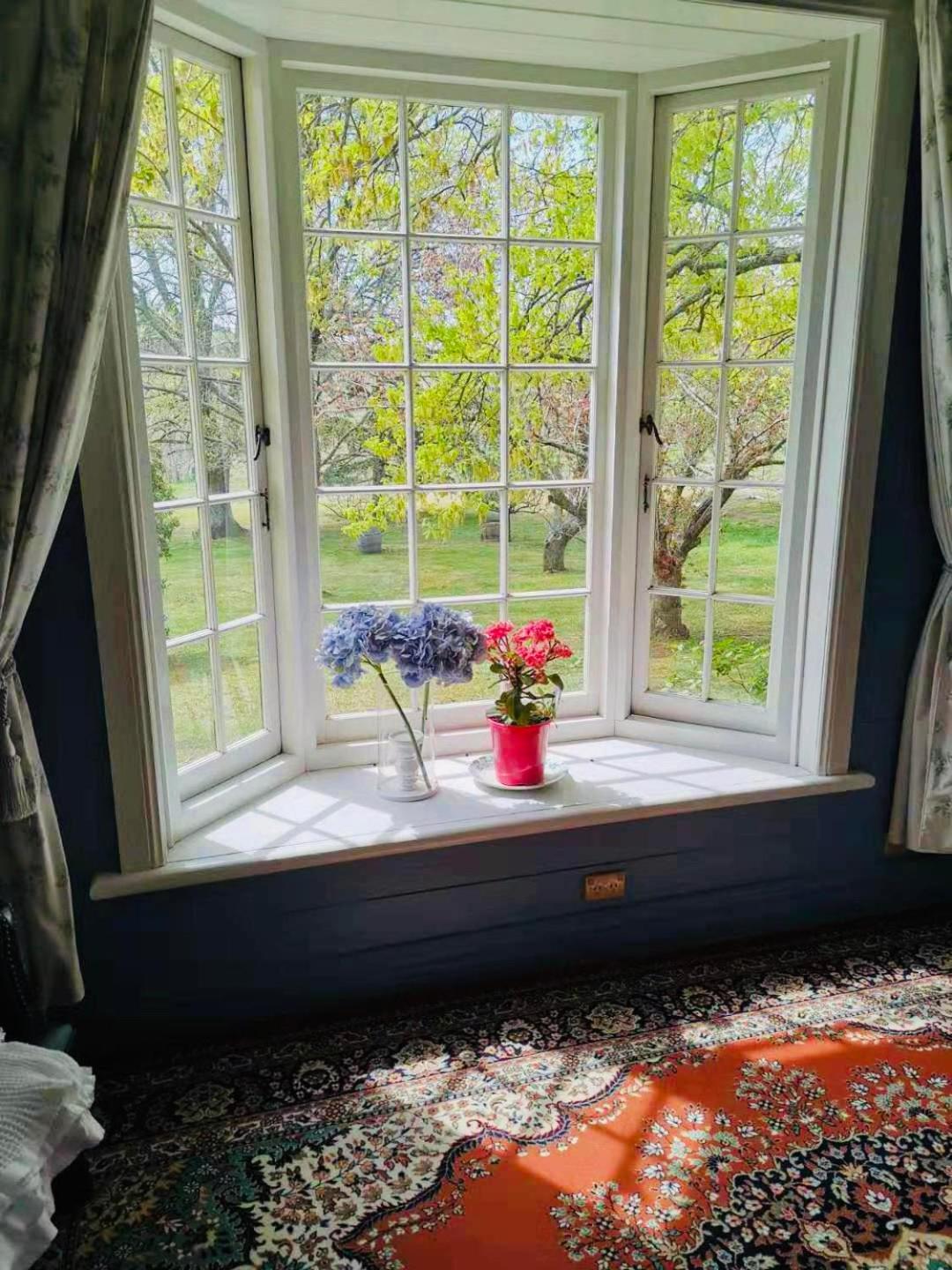 Deluxe King Room - Photo 6