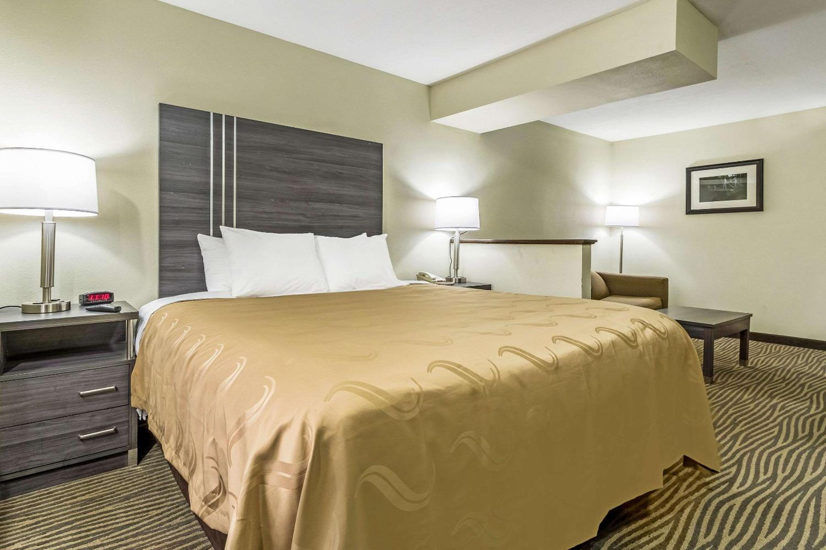 King Suite with Sofa Bed - Photo 4