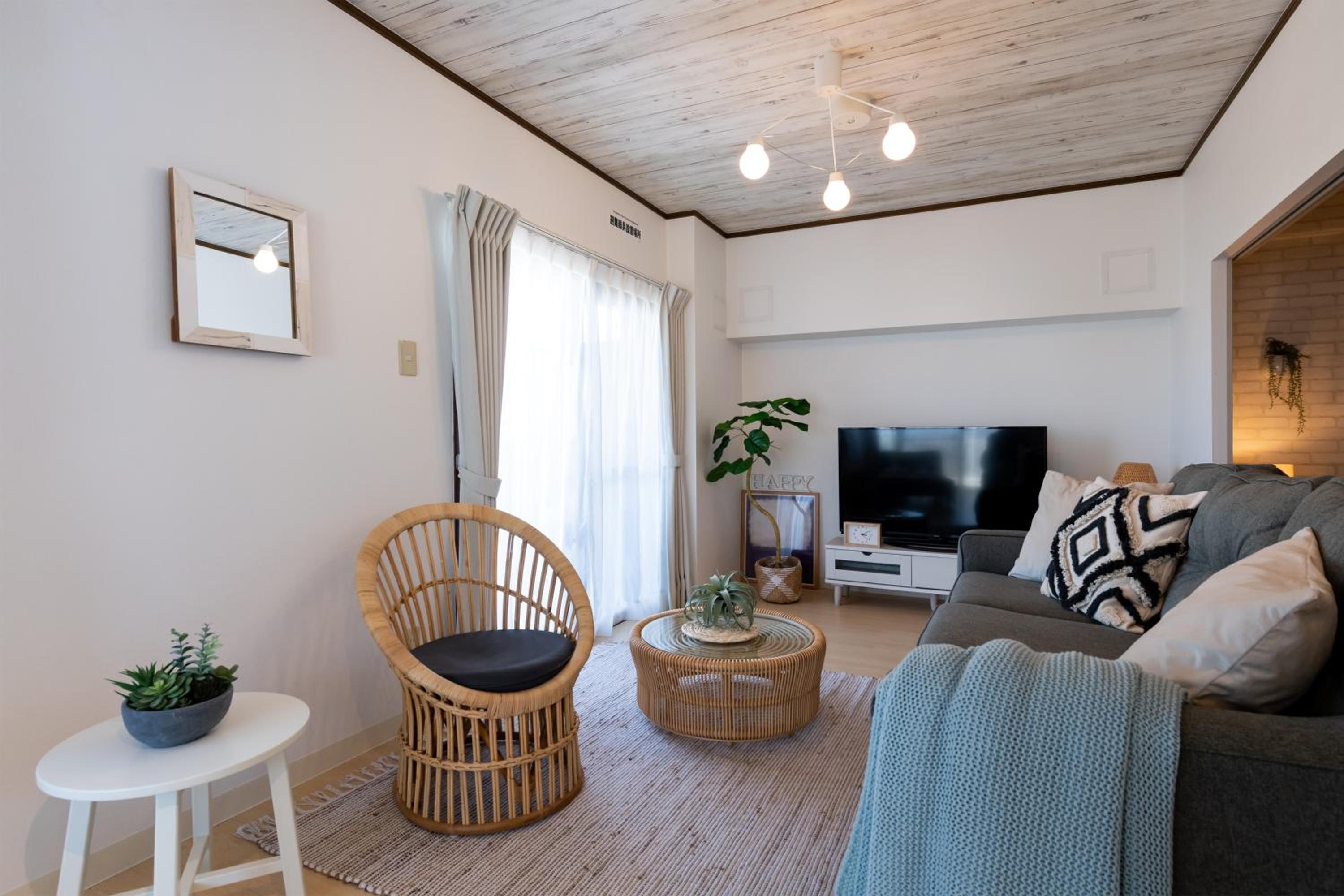 Two-Bedroom Apartment - Small Dog Friendly - Photo 38