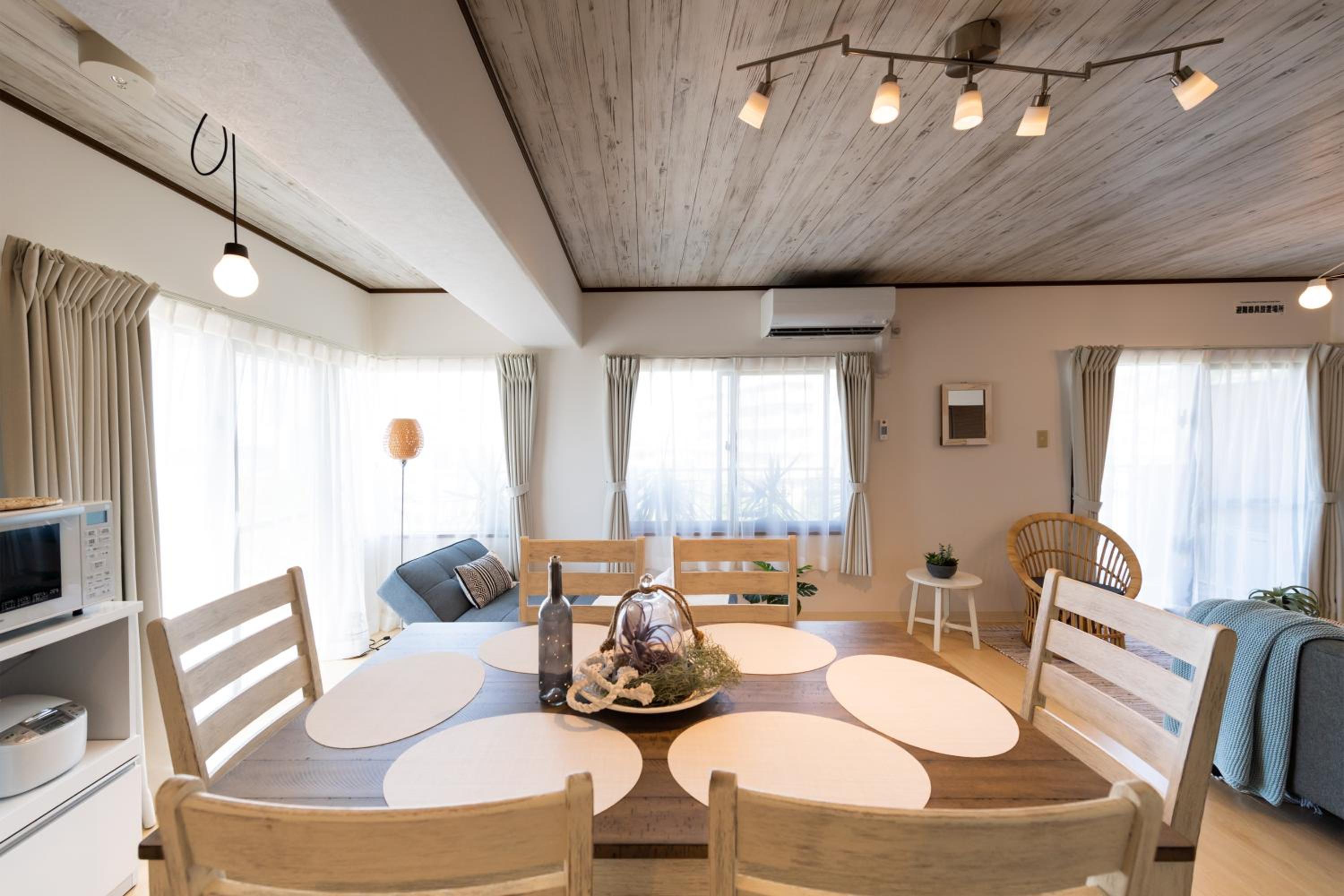 Two-Bedroom Apartment - Small Dog Friendly - Photo 33