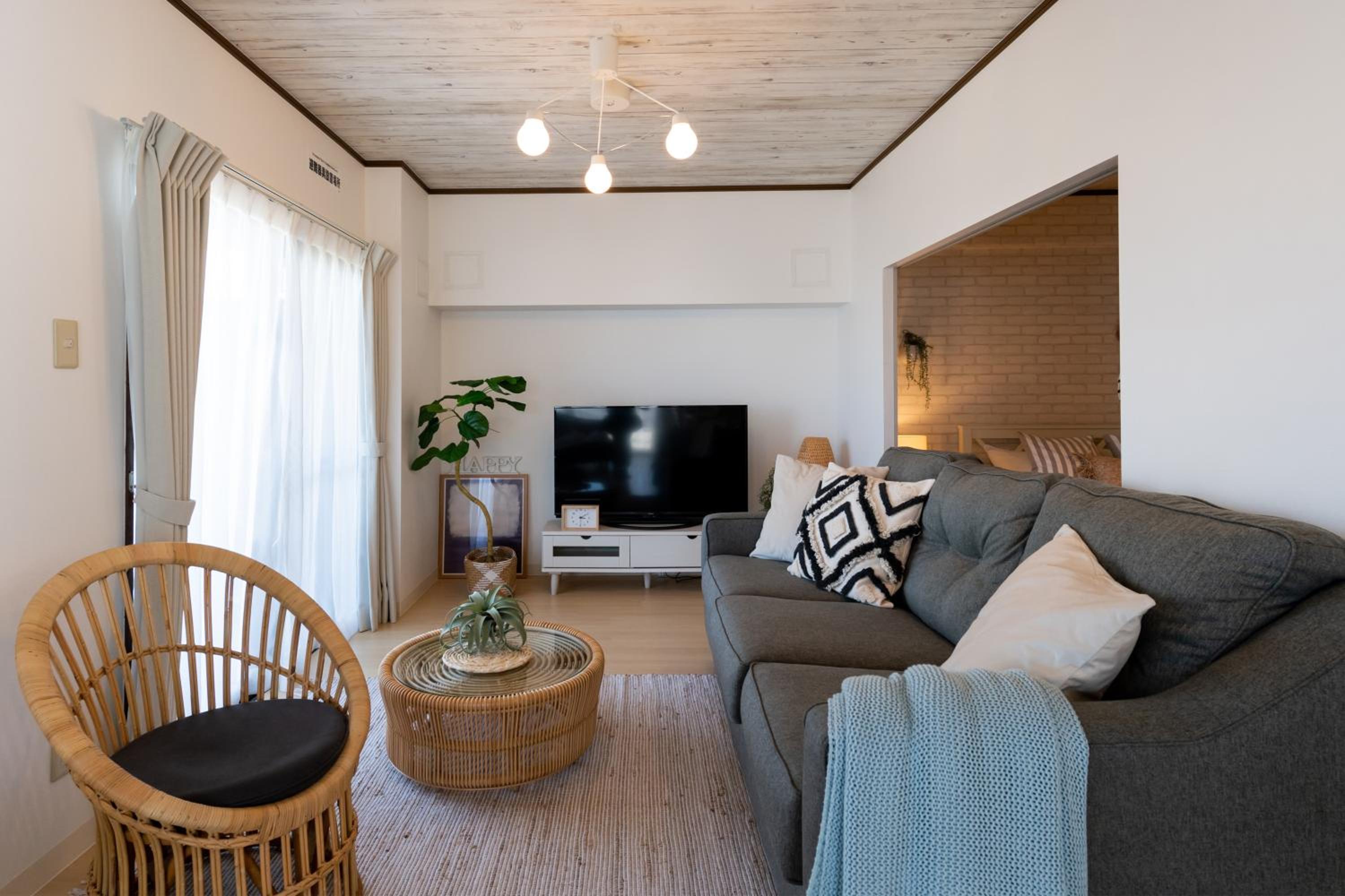 Two-Bedroom Apartment - Small Dog Friendly - Photo 39