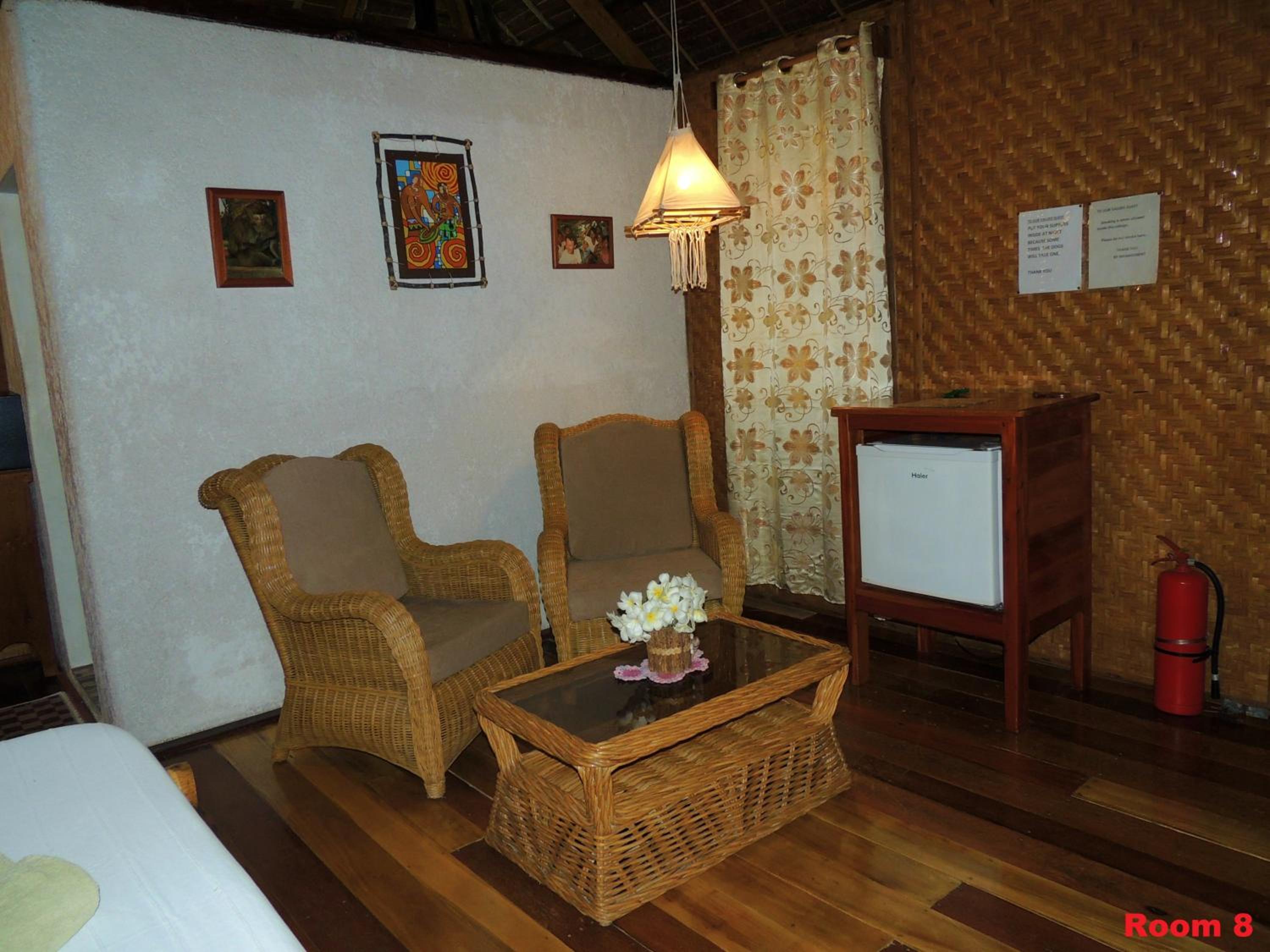 Bungalow - Beach Front - Photo 1