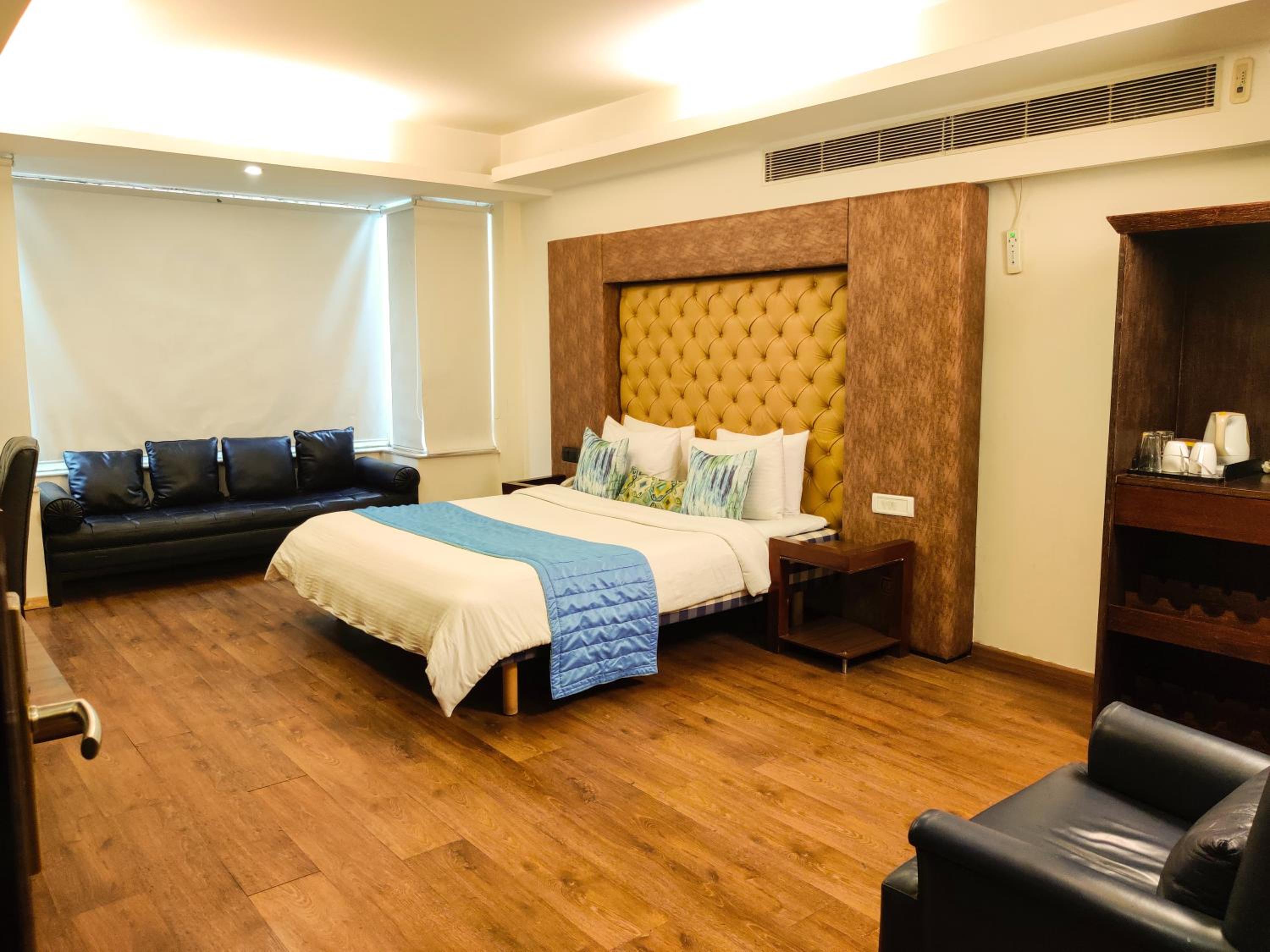 Deluxe Double Room - Photo 3