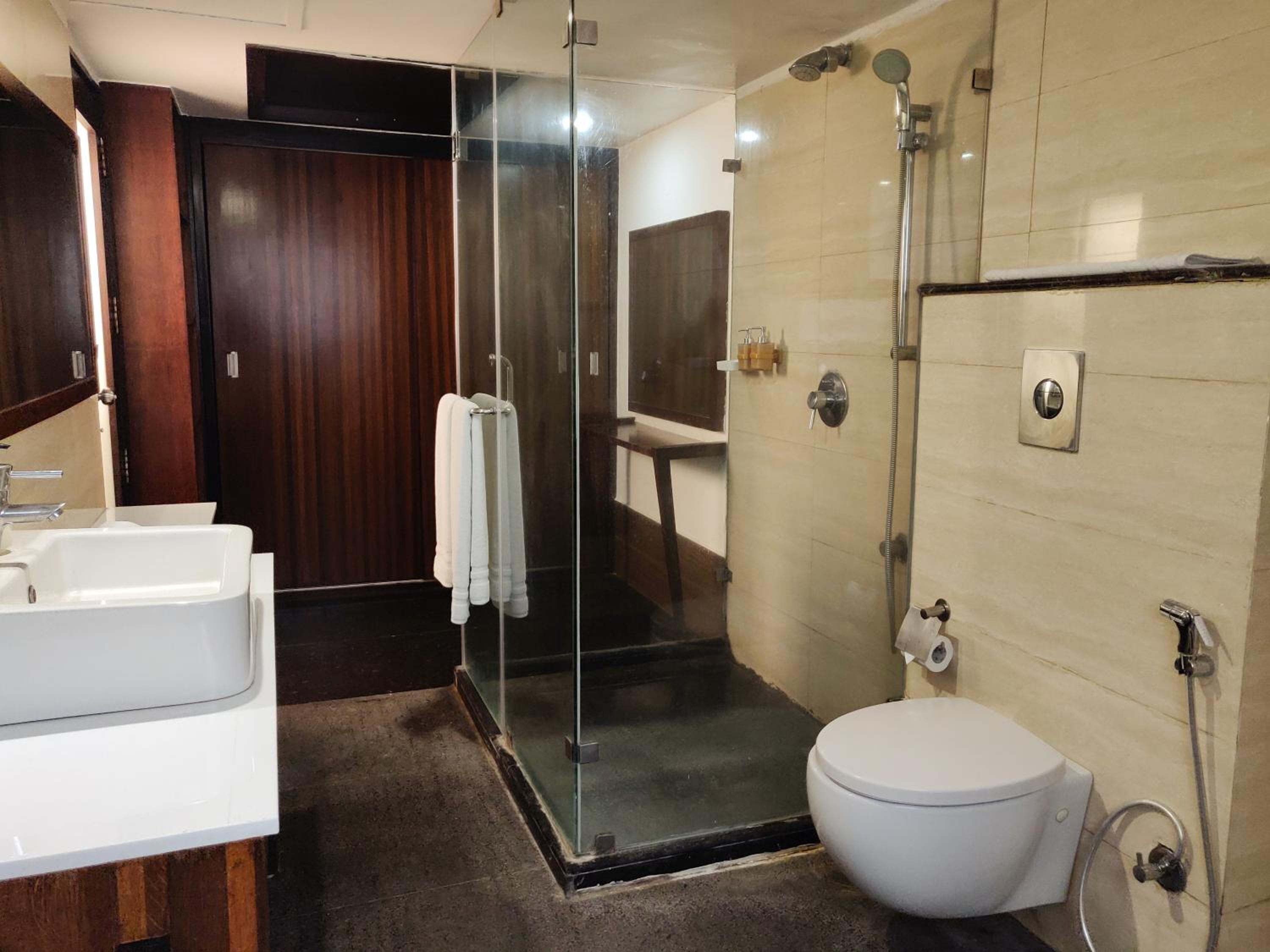 Deluxe Double Room - Photo 4