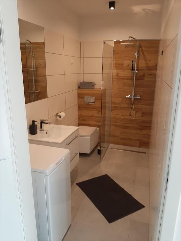 Studio Apartment - Photo 4