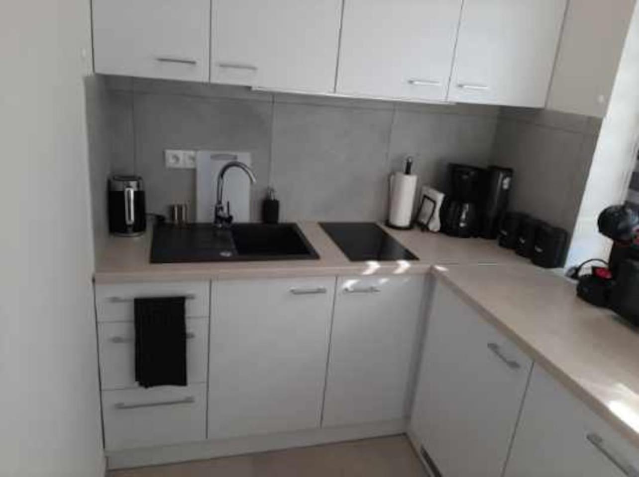 Studio Apartment - Photo 11