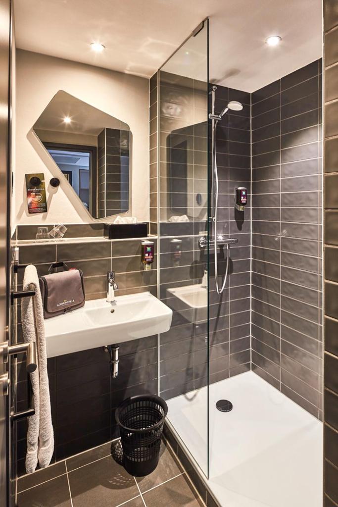 Standard Double Room - Photo 5
