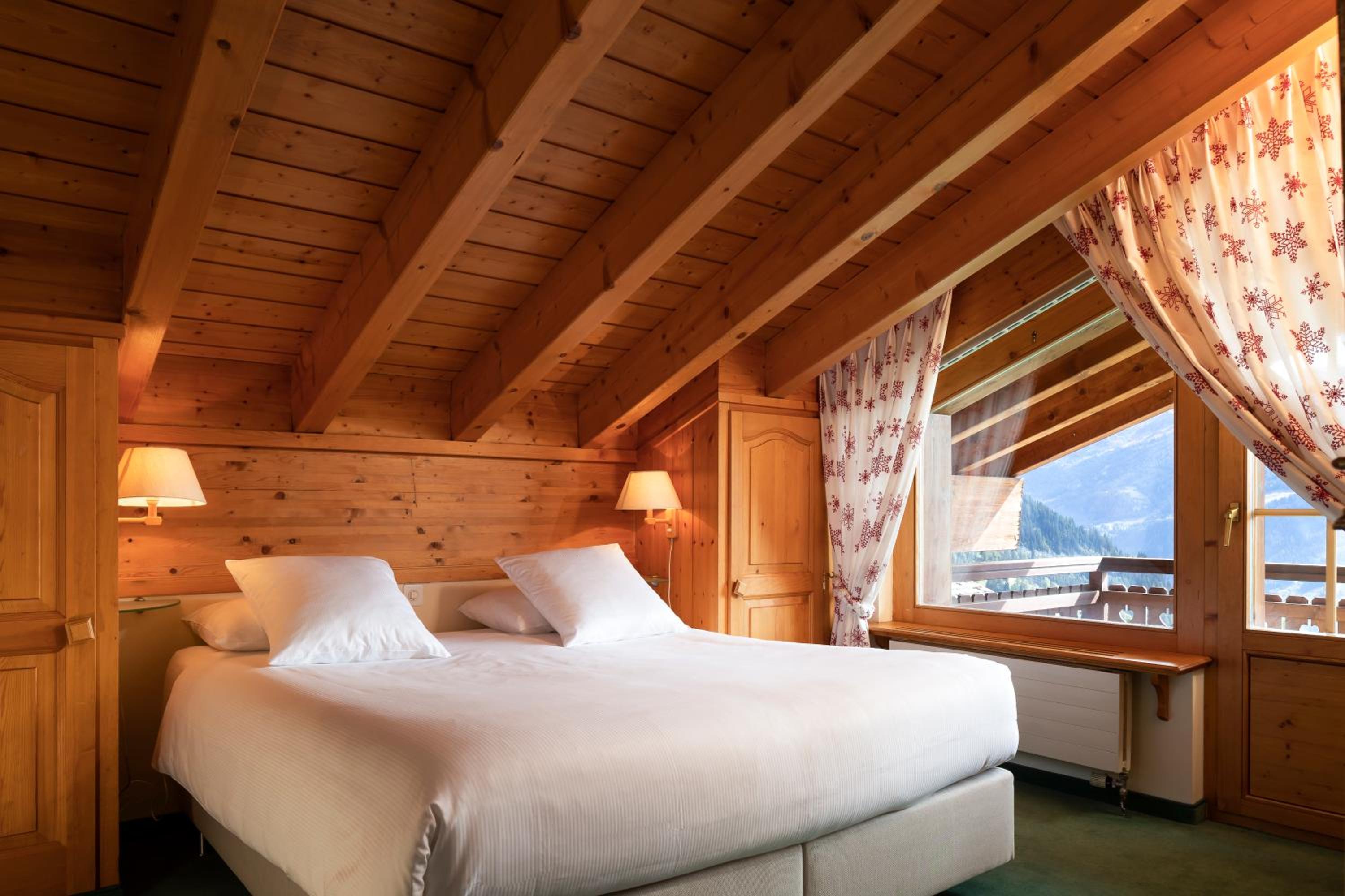 Two-Bedroom Apartment - Penthouse Petit Combin photo 2
