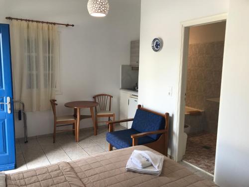 Standard Double or Twin Room photo 2