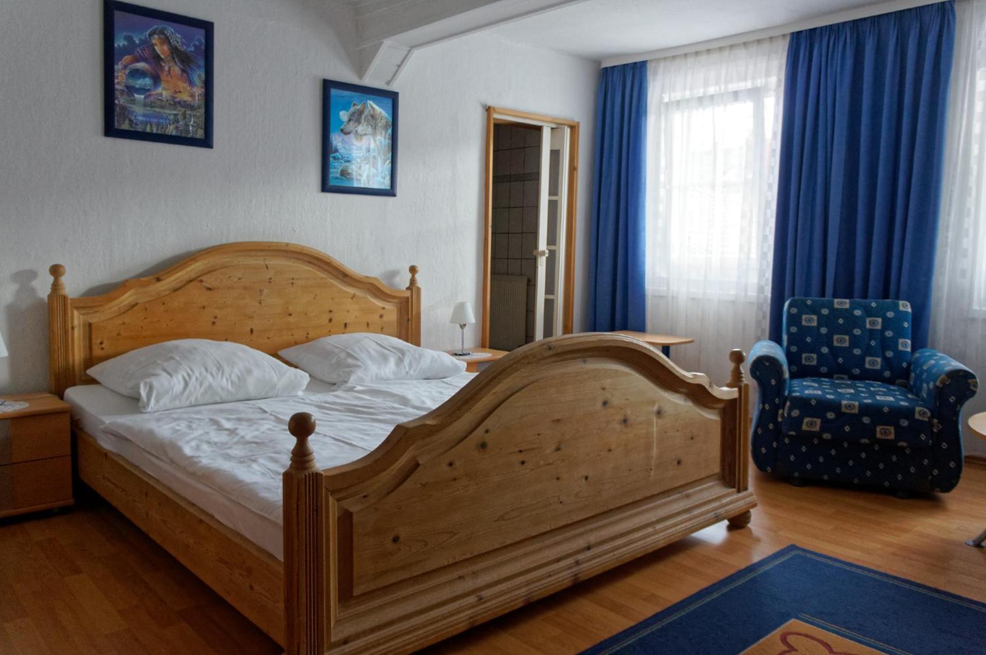 Double Room with Private Bathroom photo 2