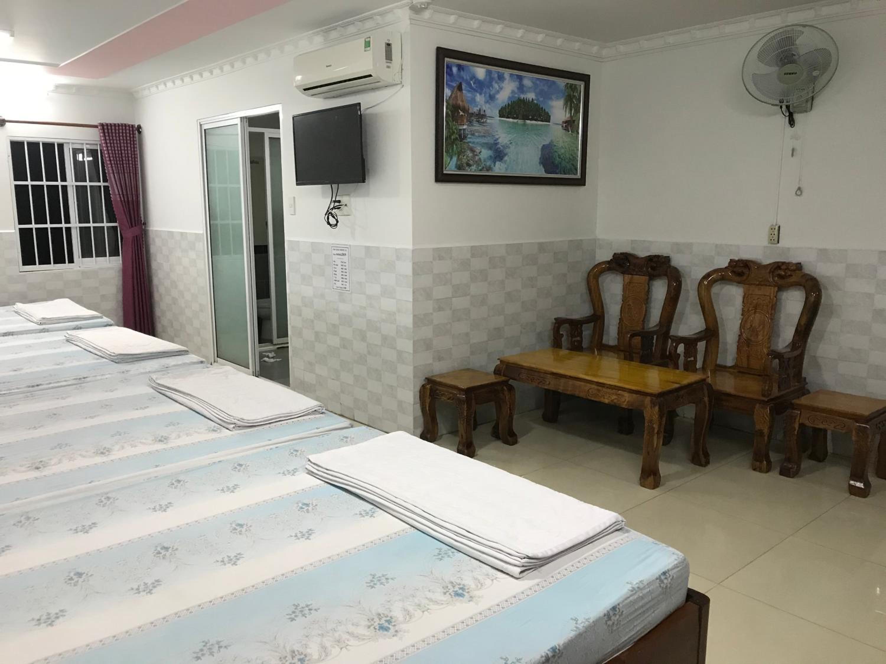 Mixed Dormitory Room photo 2