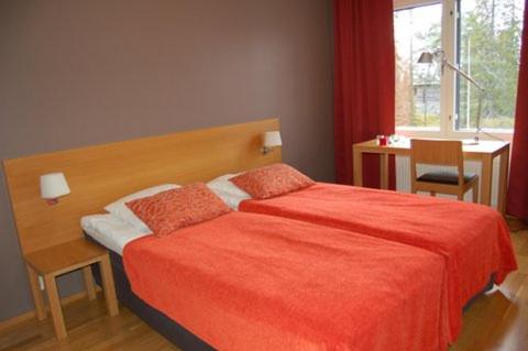 Two-Bedroom Apartment - Photo 9