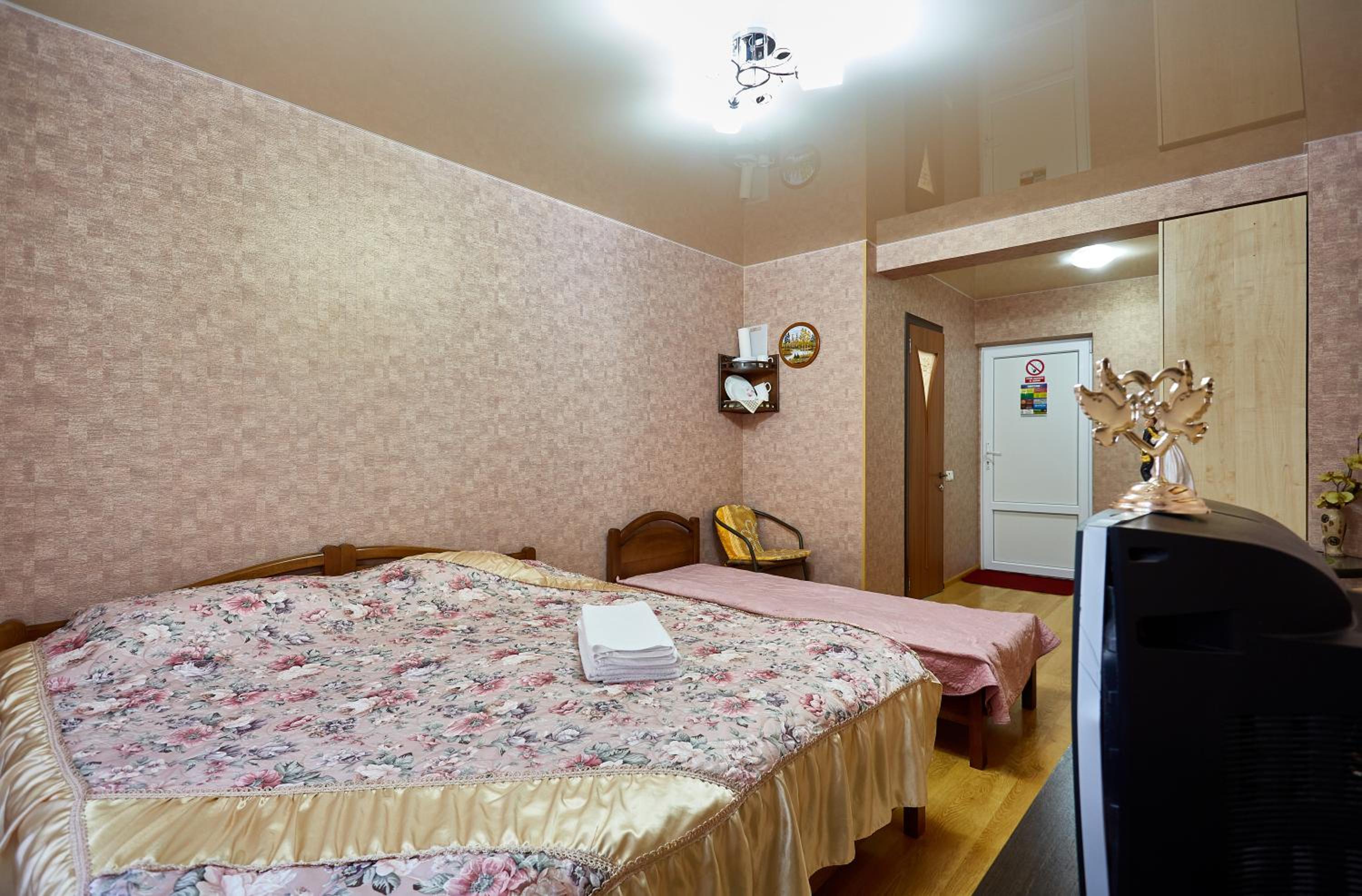 Deluxe Double Room with Shower photo 3