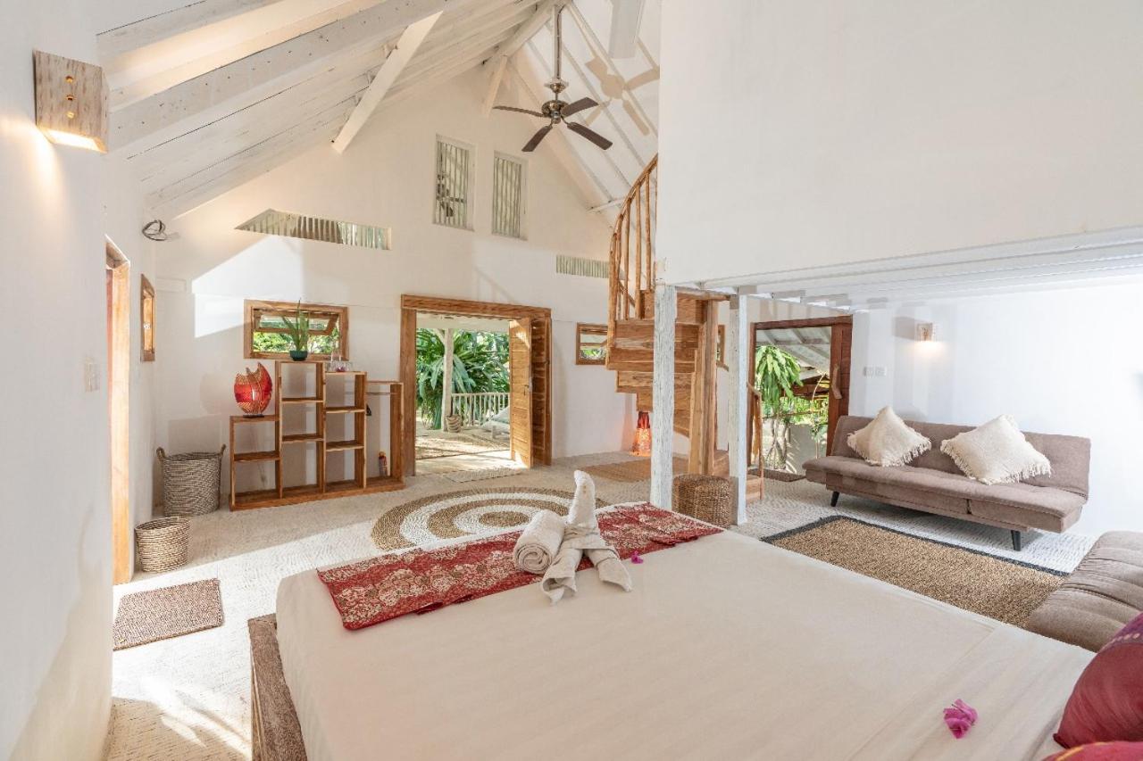 Superior Villa photo 1