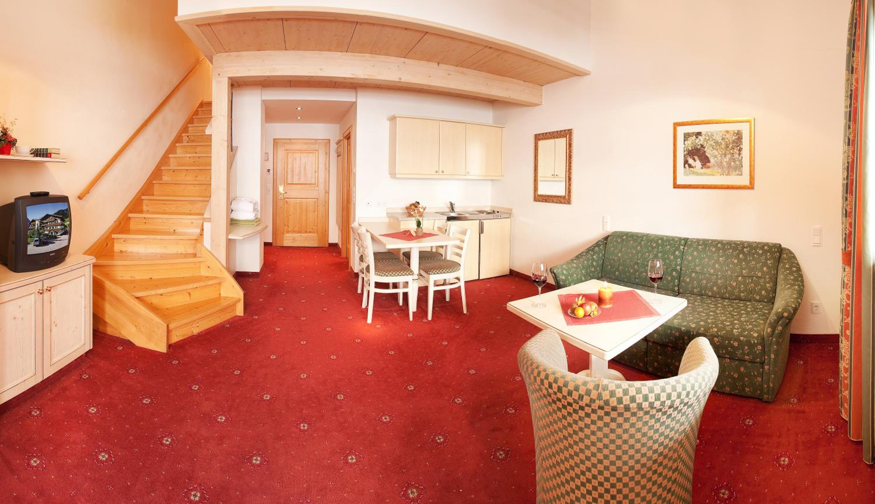 One-Bedroom Suite - Photo 1