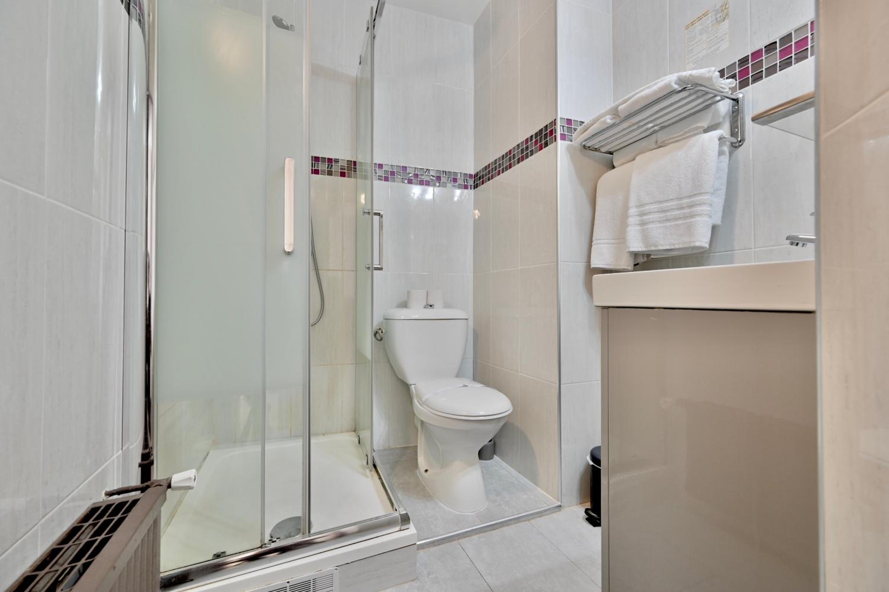 Comfort Triple Room - Photo 5