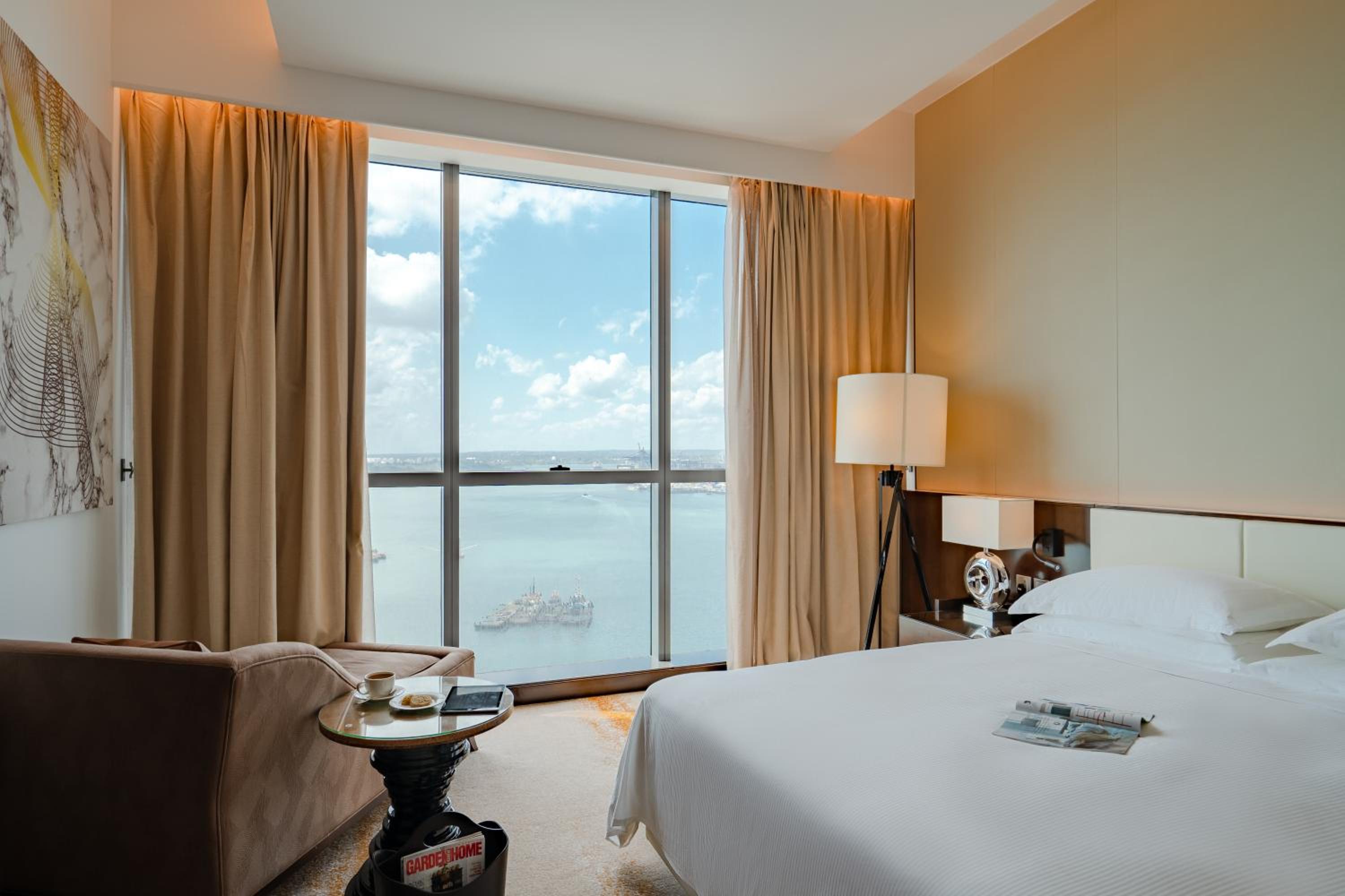 Meerblick Kingsize-Bett