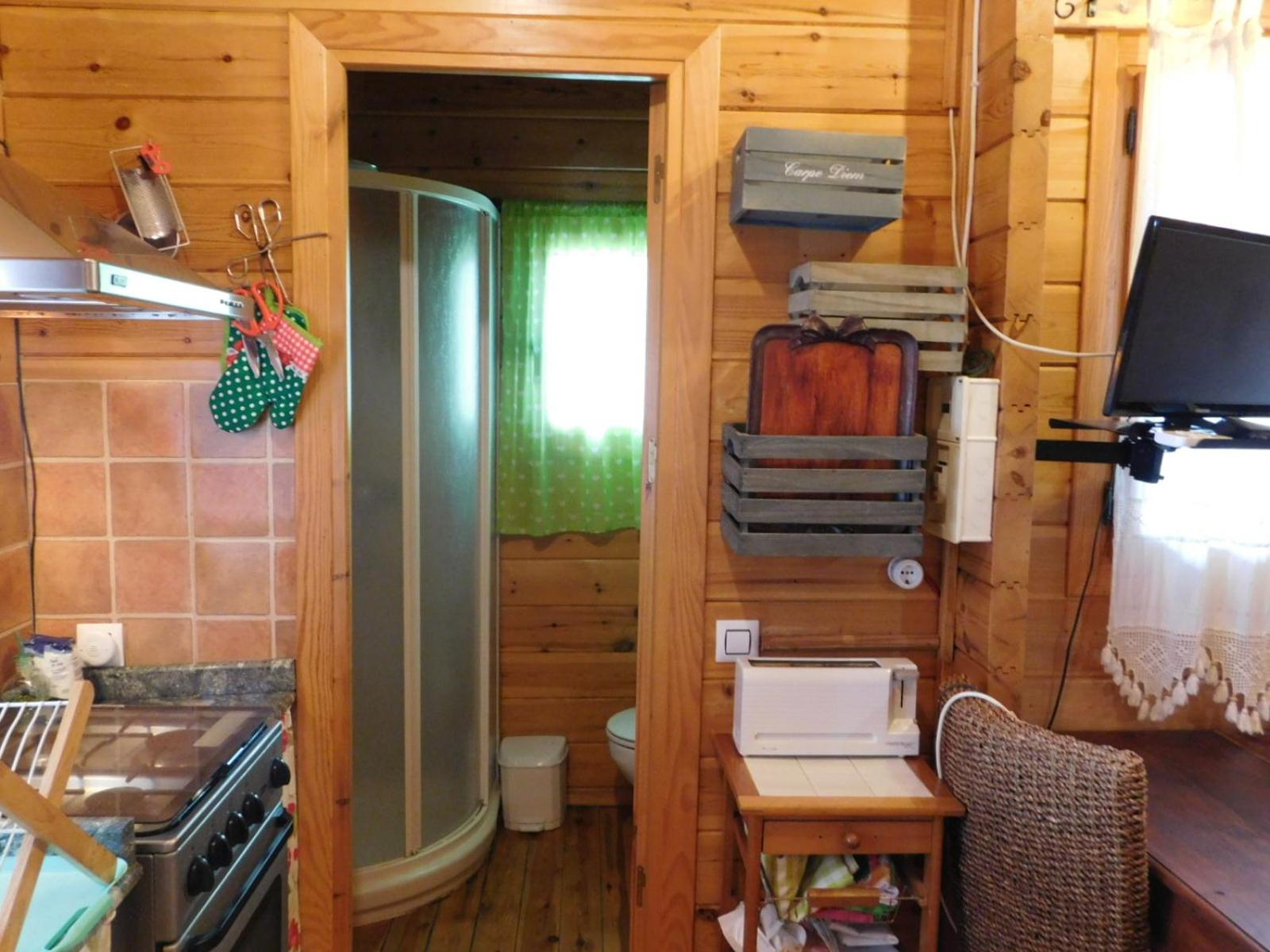Two-Bedroom House - Photo 34