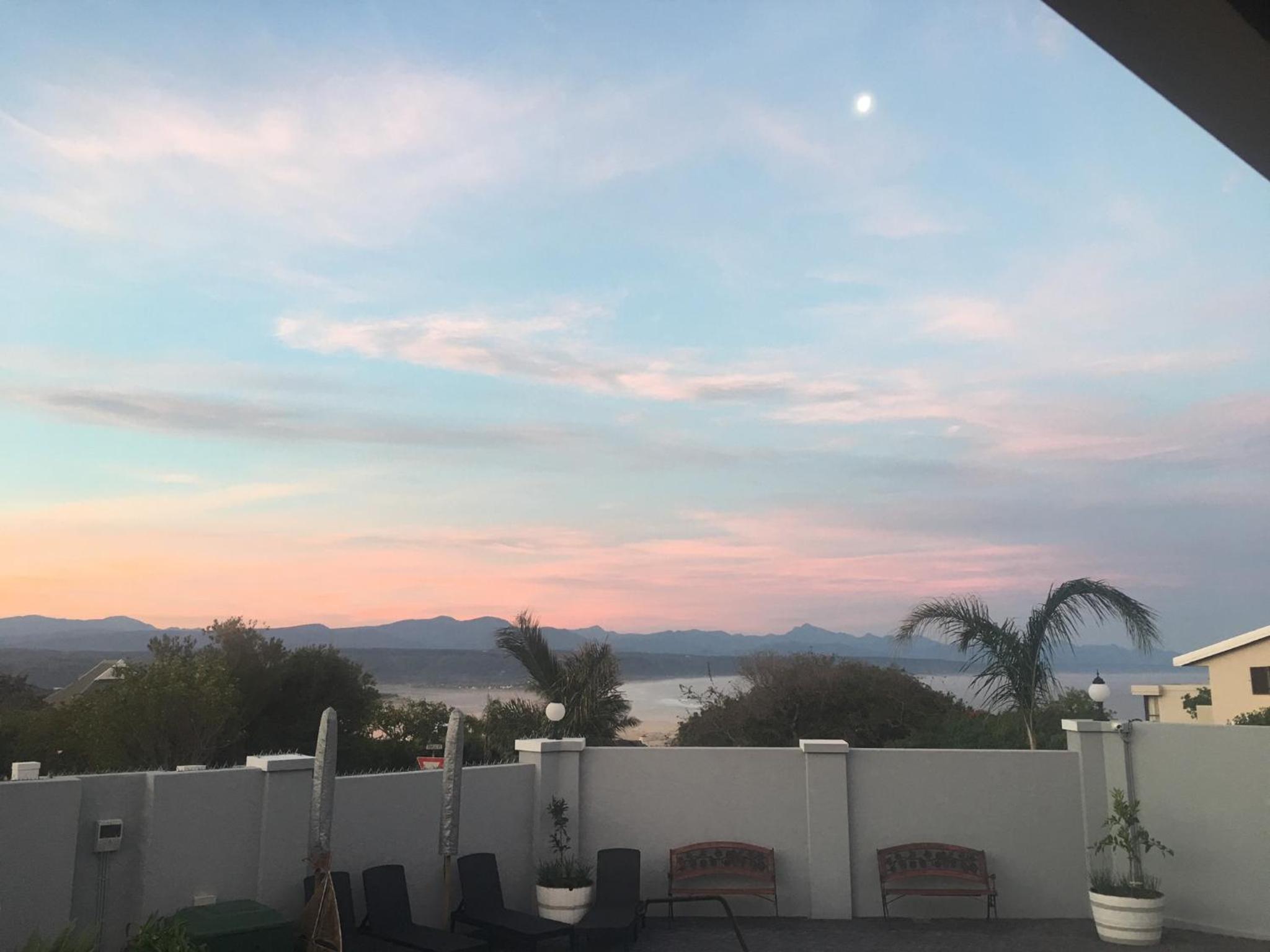 Superior Three-Bedroom Apartment with Ocean View - Photo 26