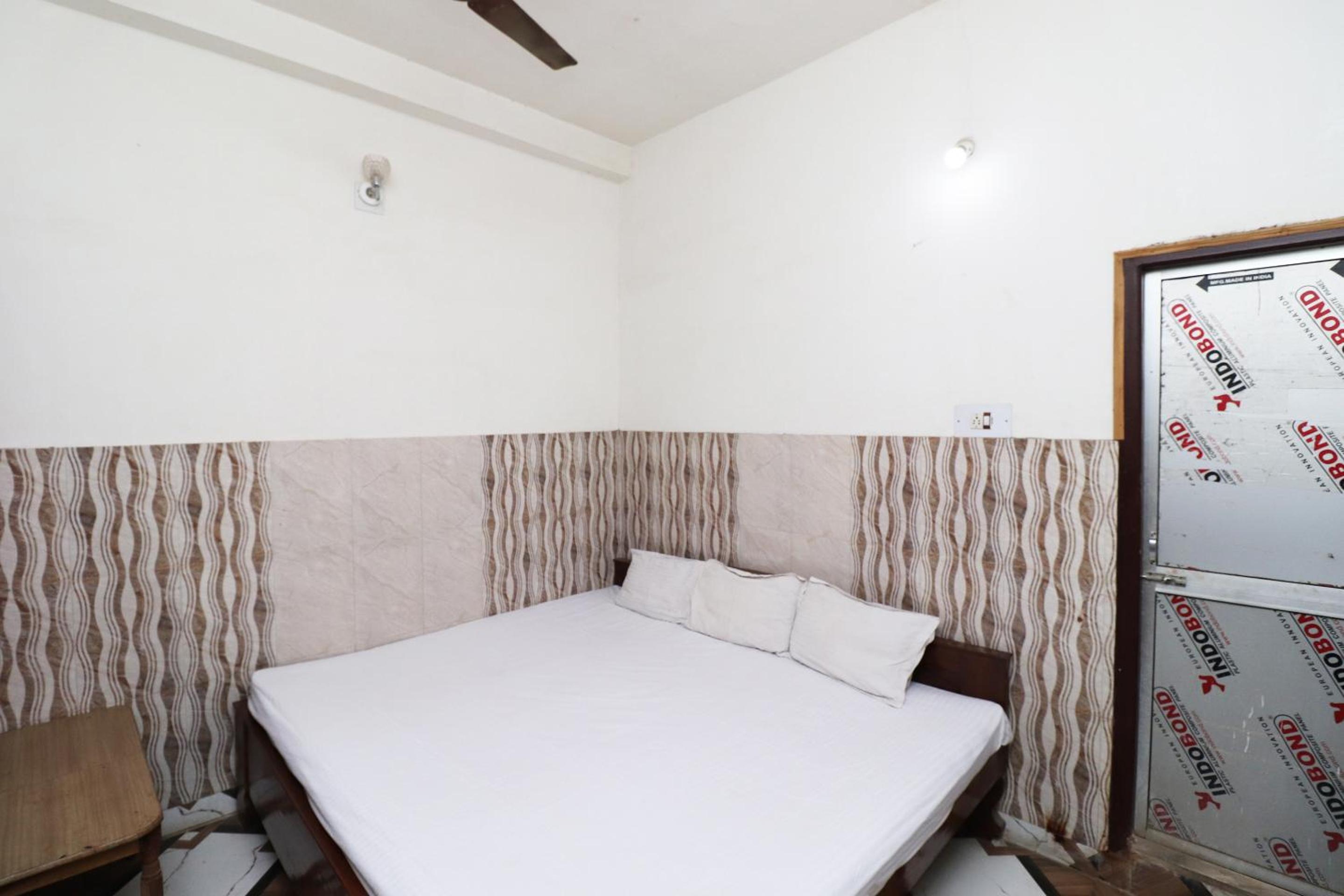 Standard Double Room With Fan