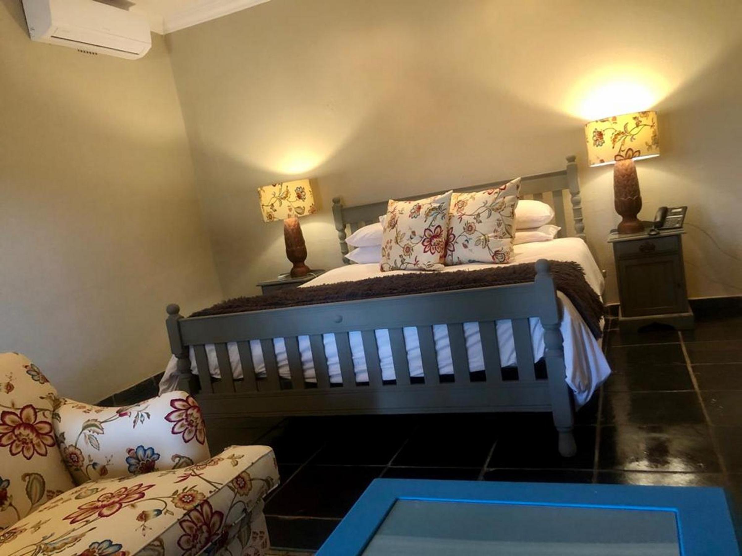 Executive Family Room - Photo 14