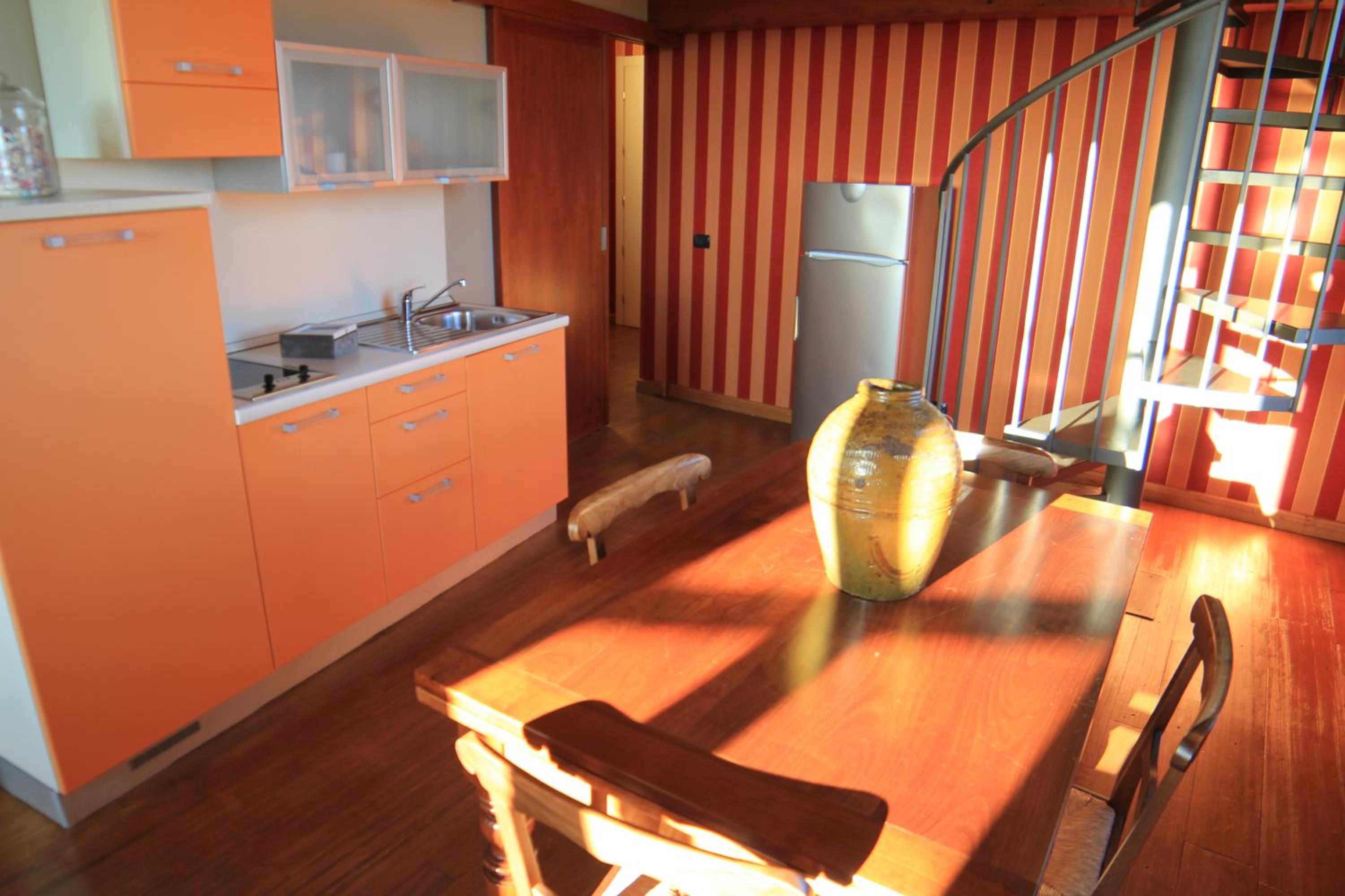 Two-Bedroom Suite - Photo 4