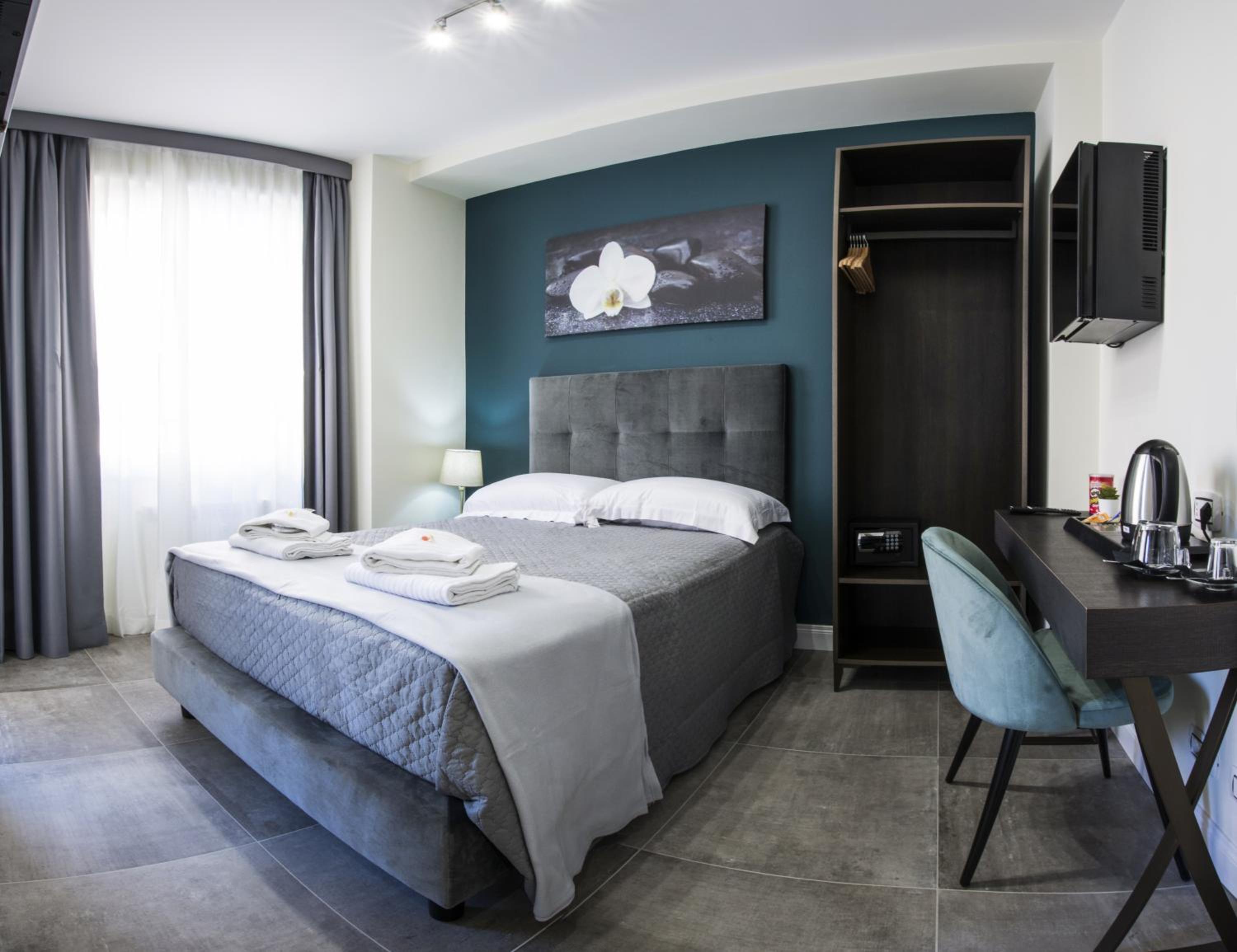 Economy Double Room photo 1