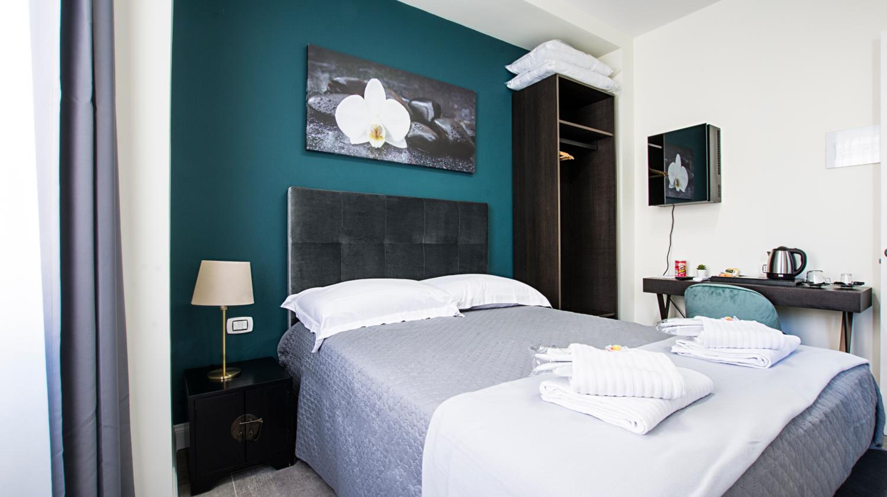 Small Double Room photo 1