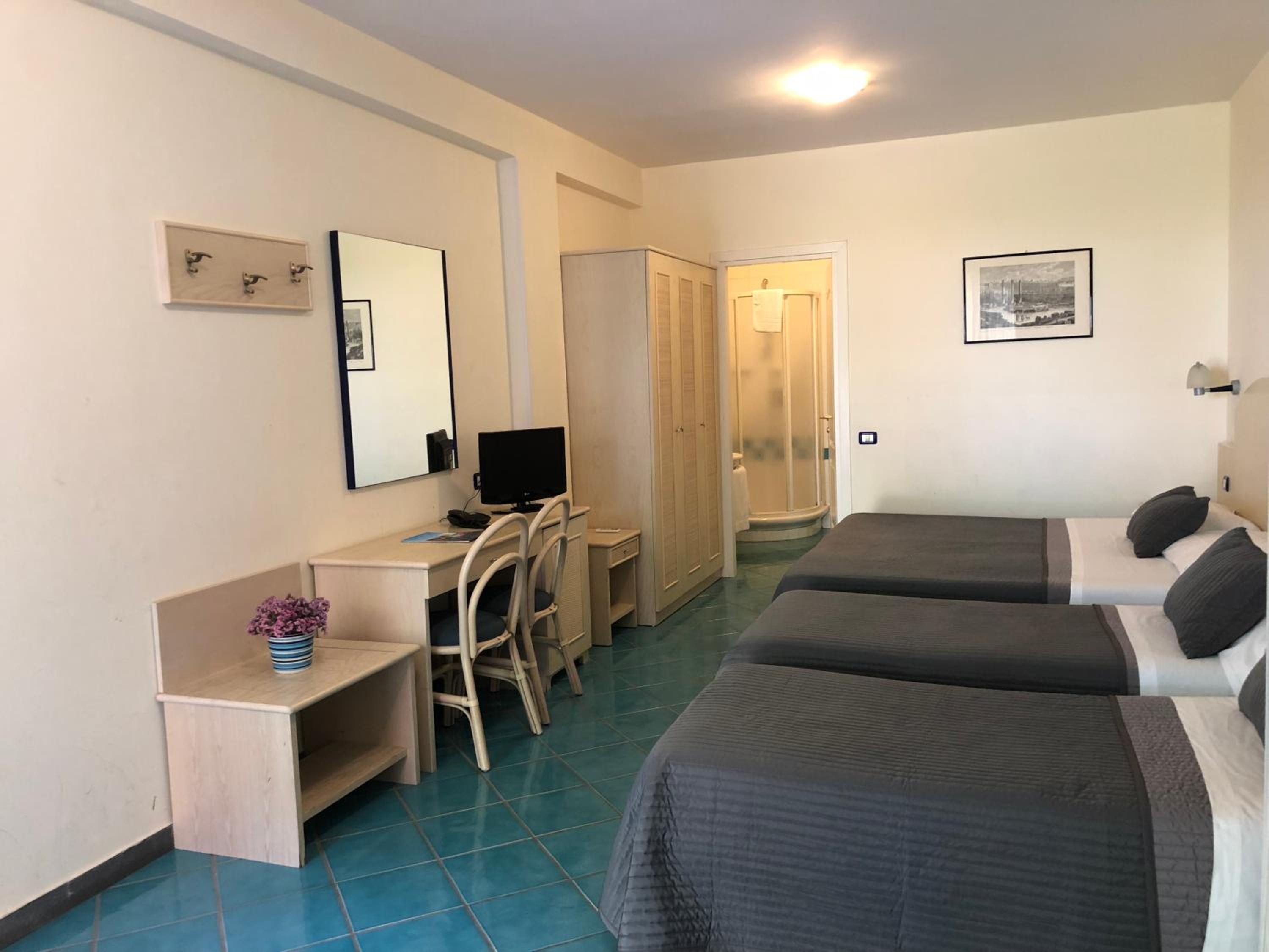 Triple Room - Photo 4