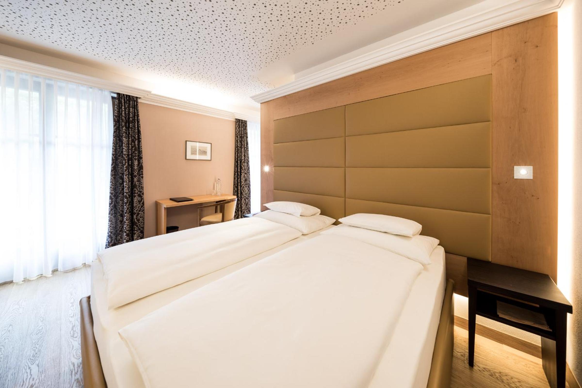 Double Room with Balcony photo 3