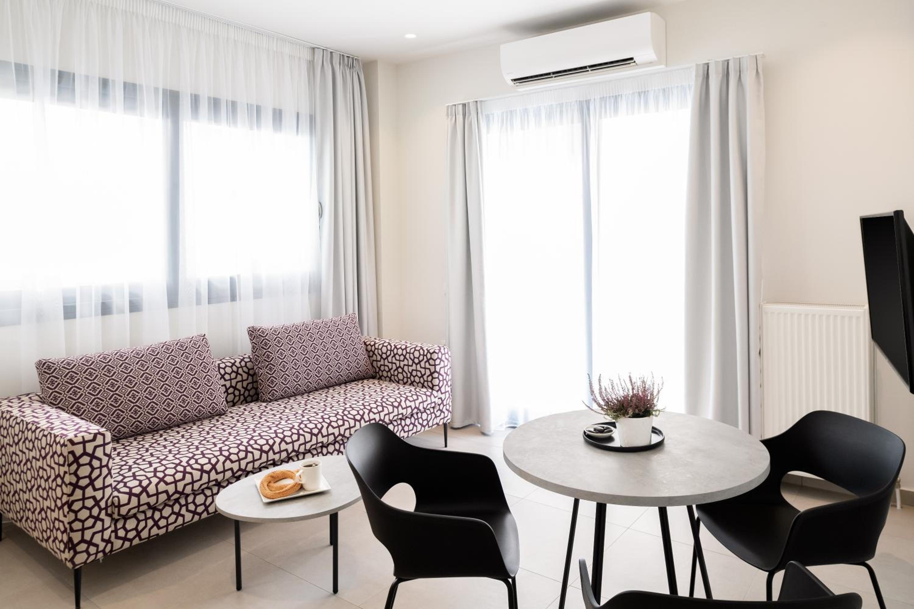 Thess Residence - Photo 19