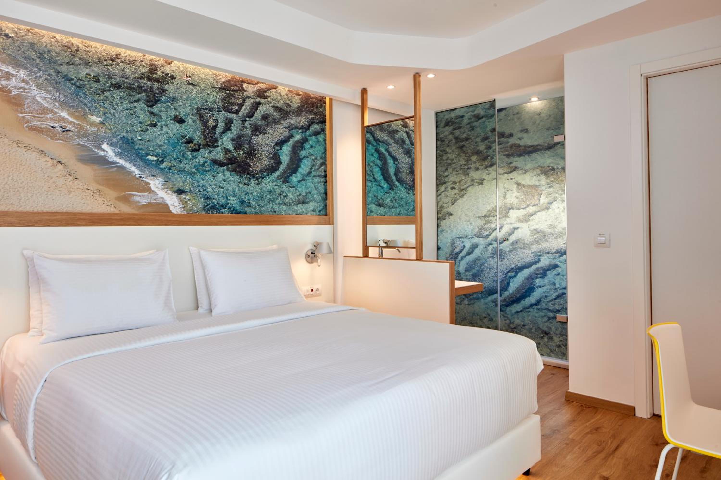 Popular Executive Triple Room