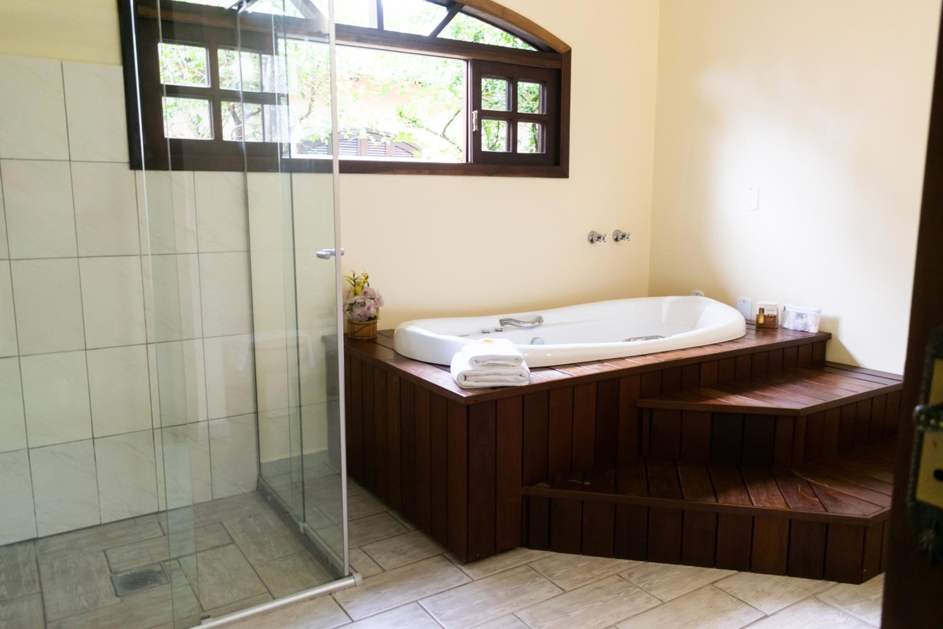 Deluxe Family Suite photo 3