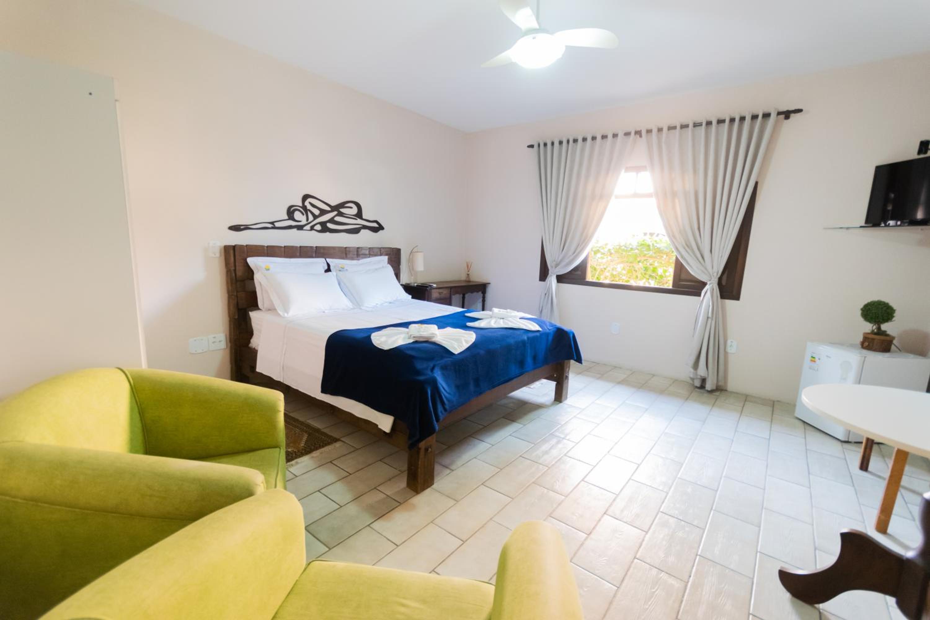 Deluxe Suite with Spa Bath