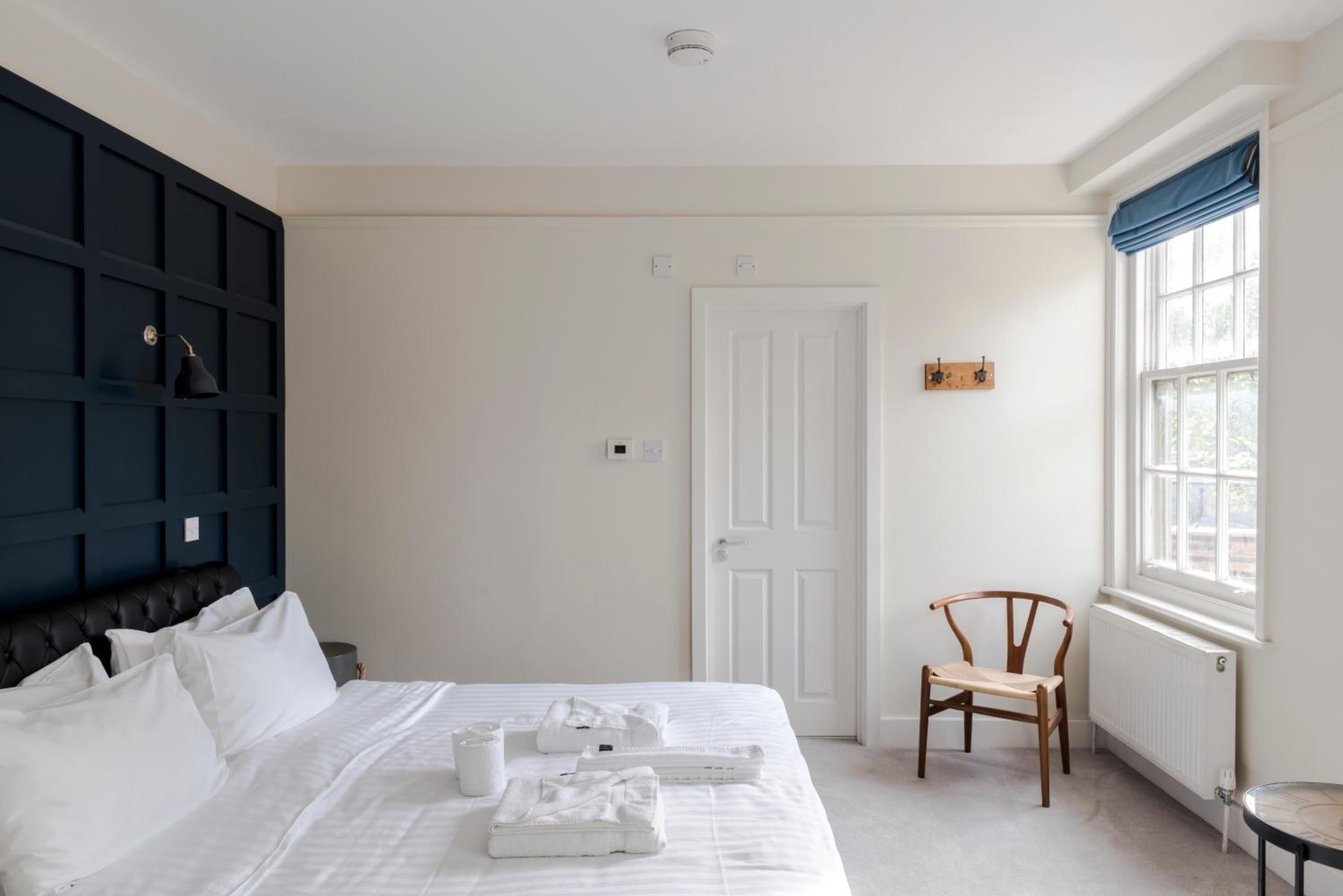 Superior King Room photo 1
