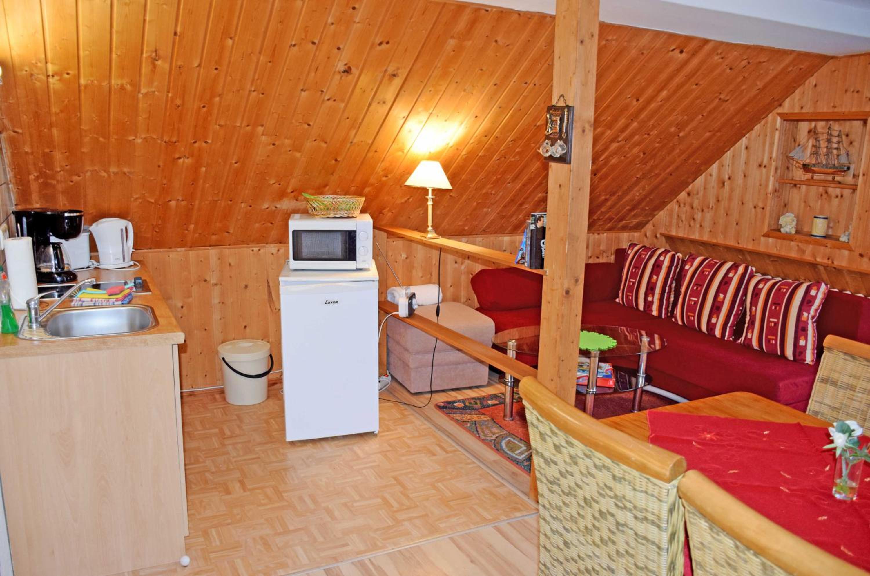 One-Bedroom Apartment with Terrace photo 2